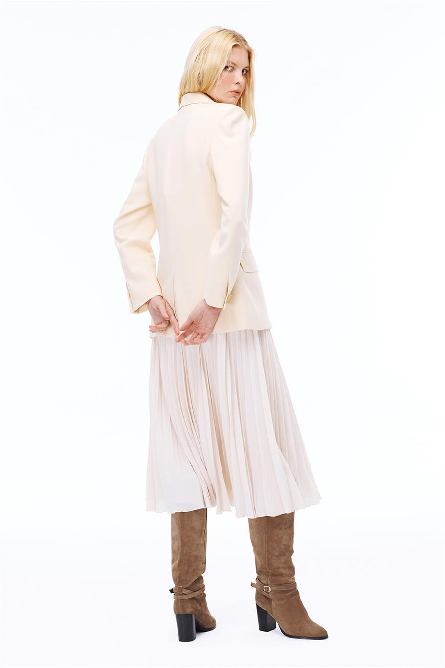 Bej Klasik Yaka Ceket