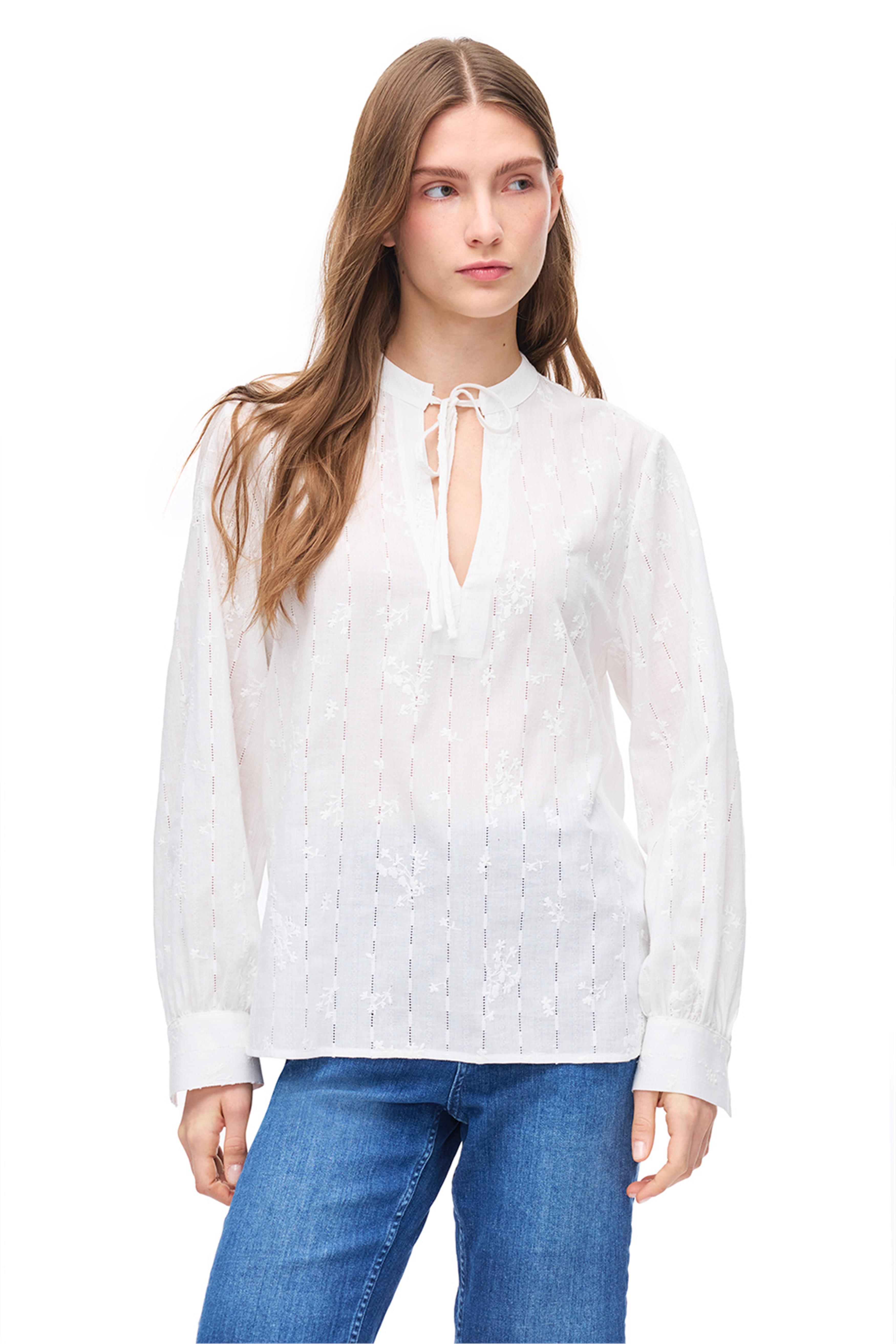 Beyaz Bağlamalı Yaka Bluz