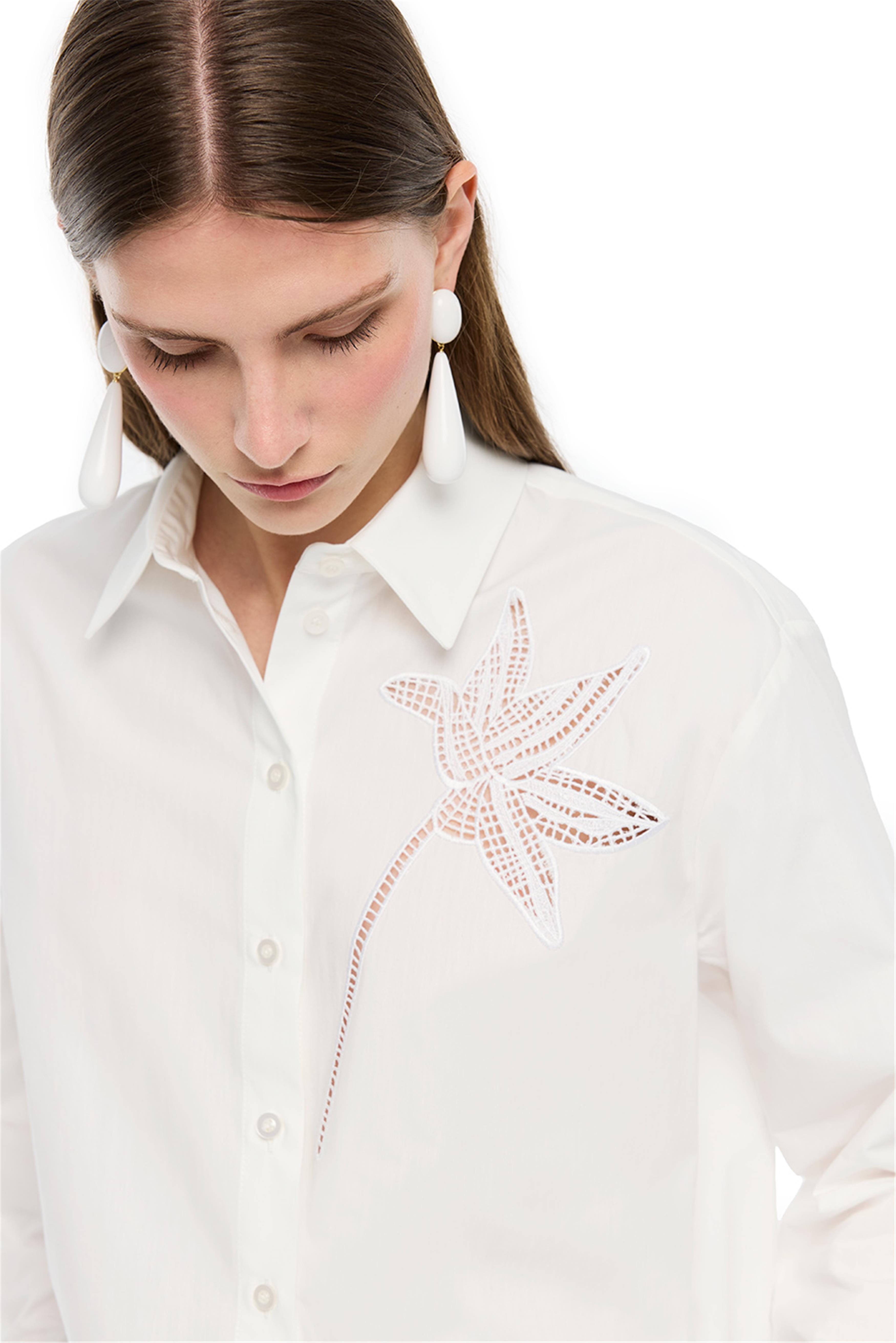 Beyaz İşleme Detaylı Pamuk Gömlek