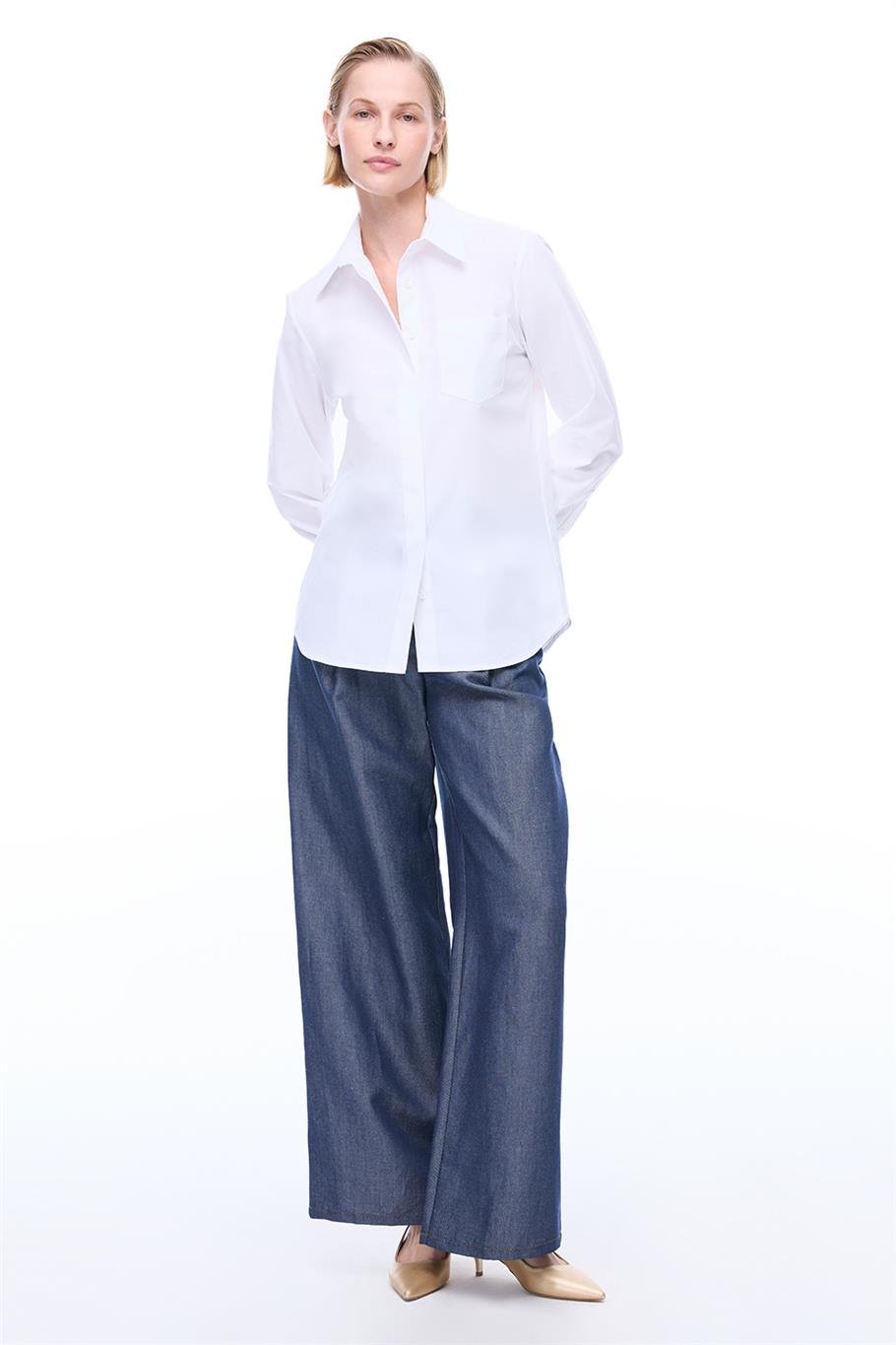 Beyaz Klasik Yaka Gömlek