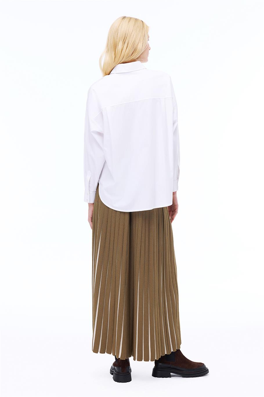 Beyaz Klasik Yaka Gömlek