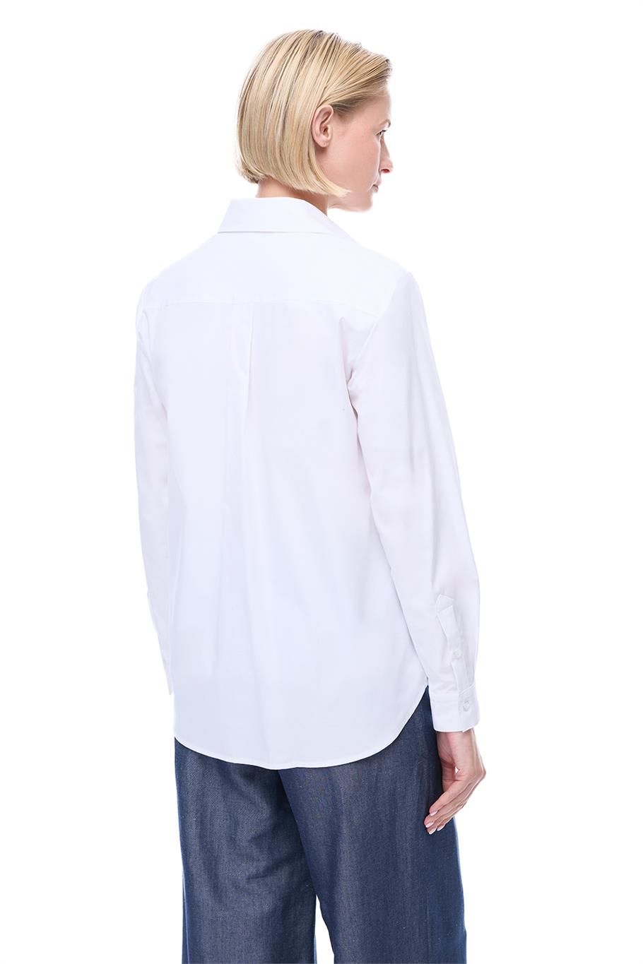 Beyaz Klasik Yaka Gömlek