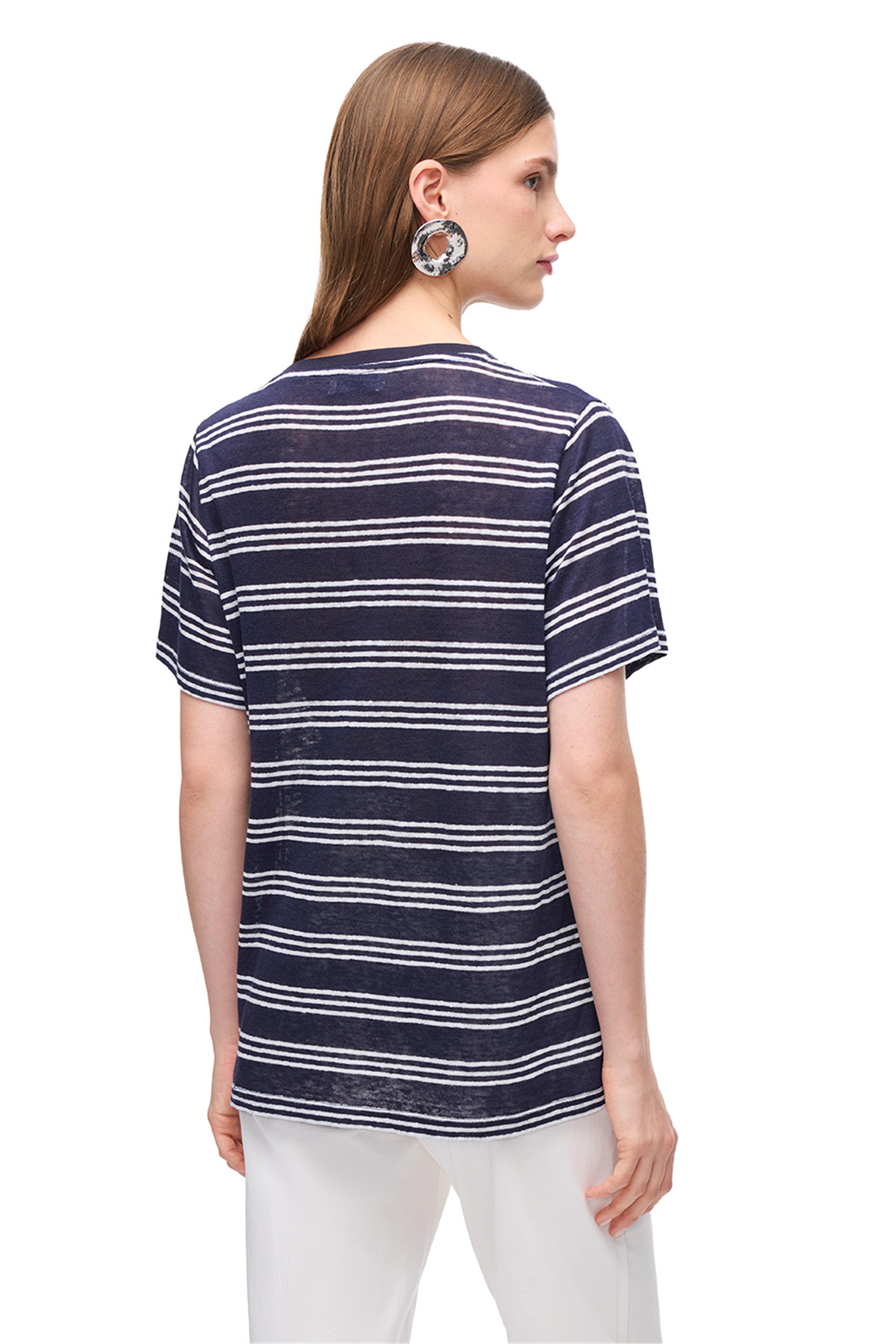 Beyaz Lacivert V Yaka Keten Tişört