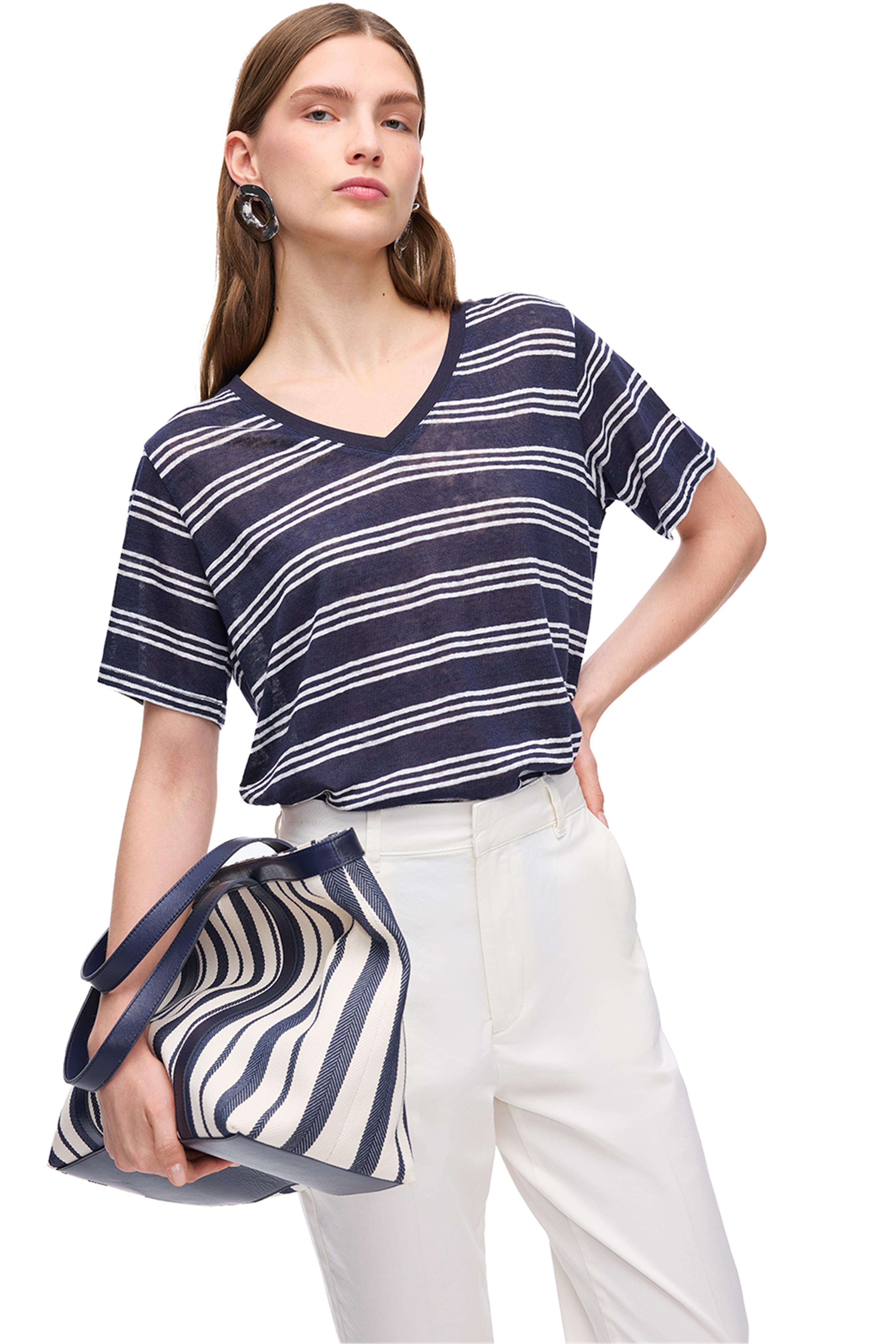 Beyaz Lacivert V Yaka Keten Tişört