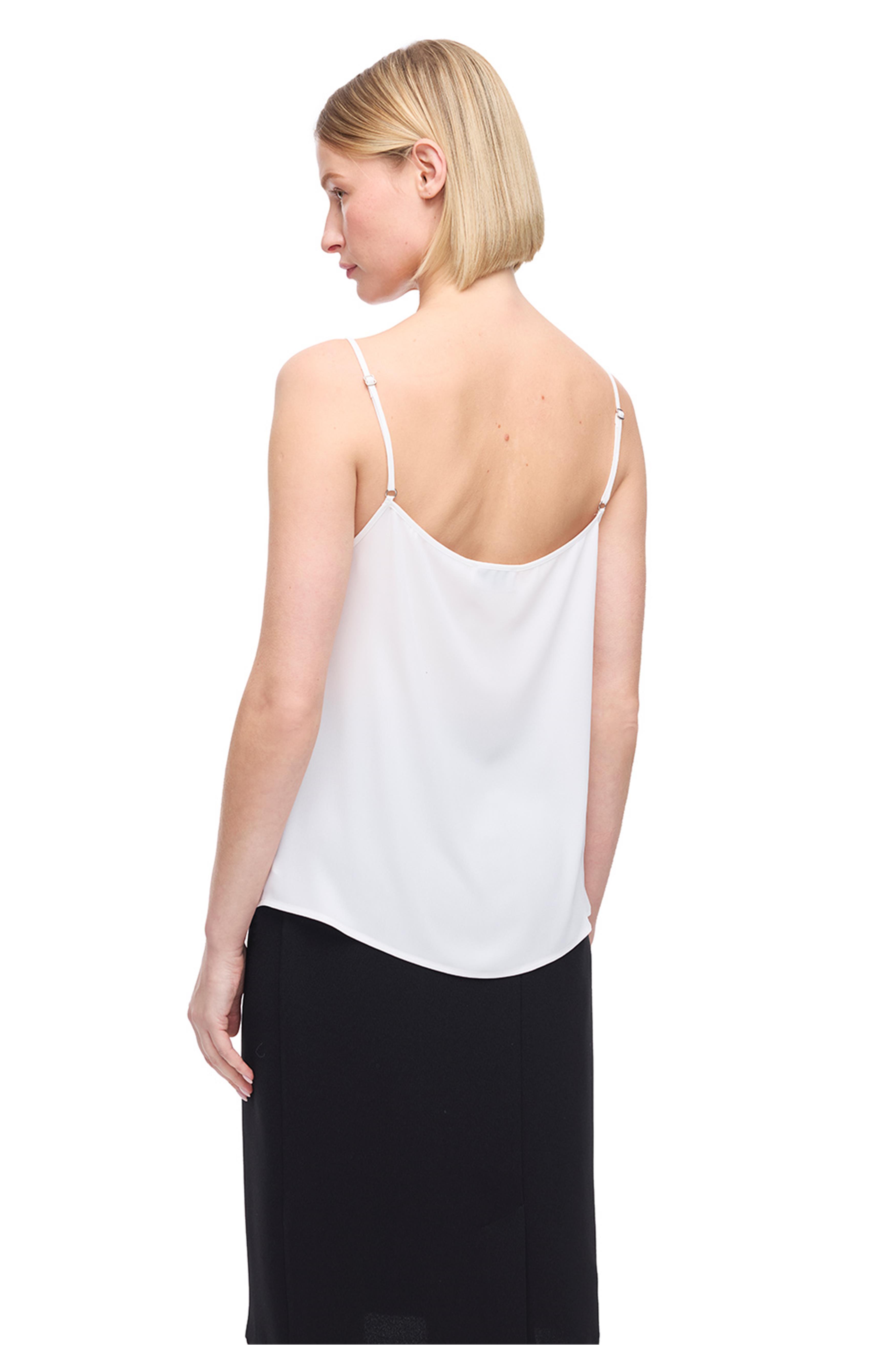 Beyaz V-Yaka Dantel Detaylı Bluz