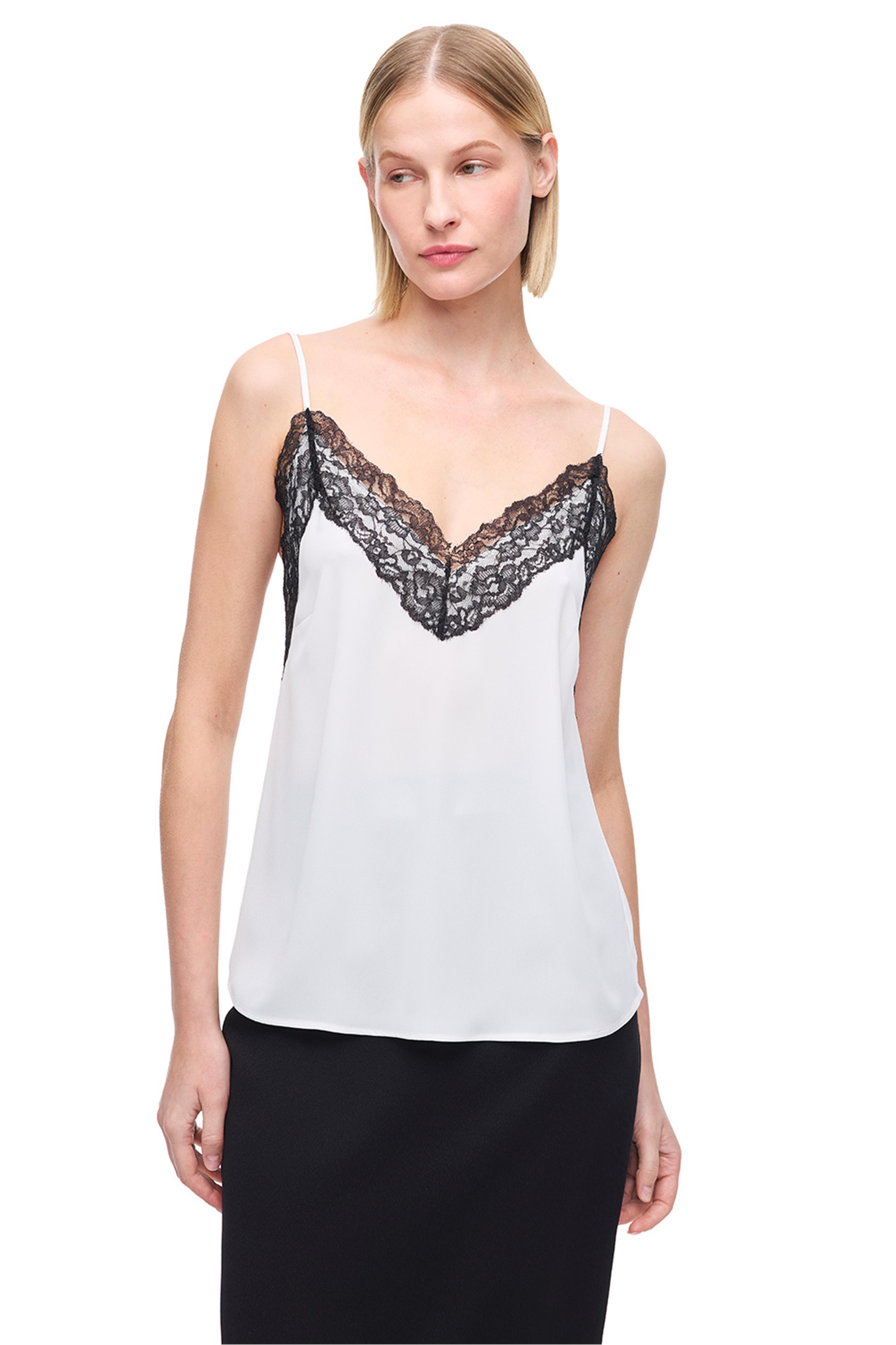 Beyaz V-Yaka Dantel Detaylı Bluz