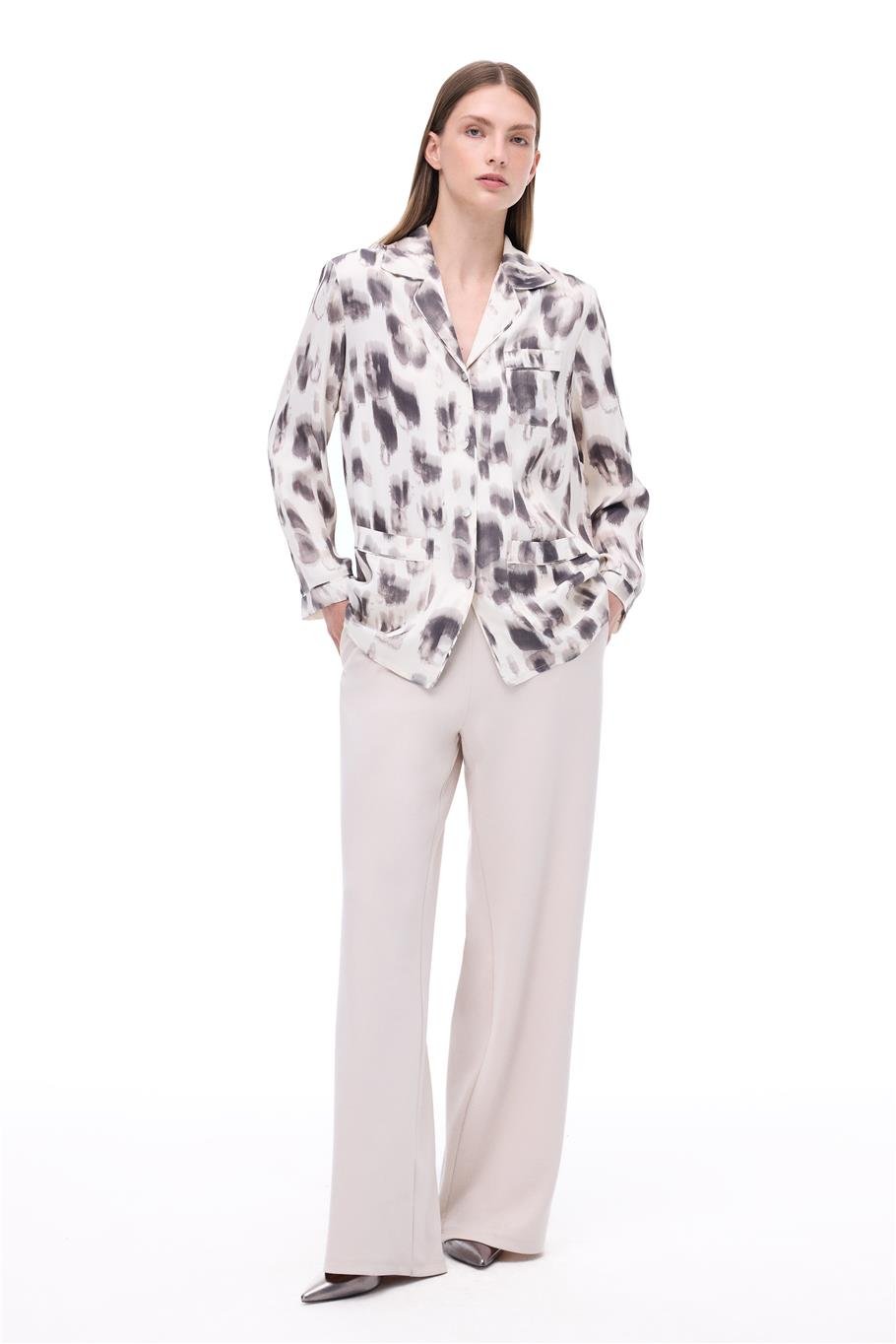 Breeze Rahat Kalıp Standart Boy Düşük Kollu Ceket Yaka Bej Gömlek