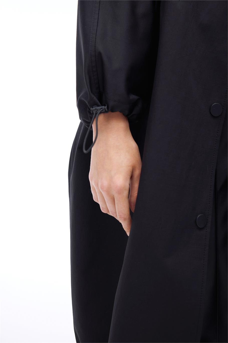 Capellas Rahat Kalıp Midi Boy Düşük Kollu Kapüşonlu Siyah Trençkot