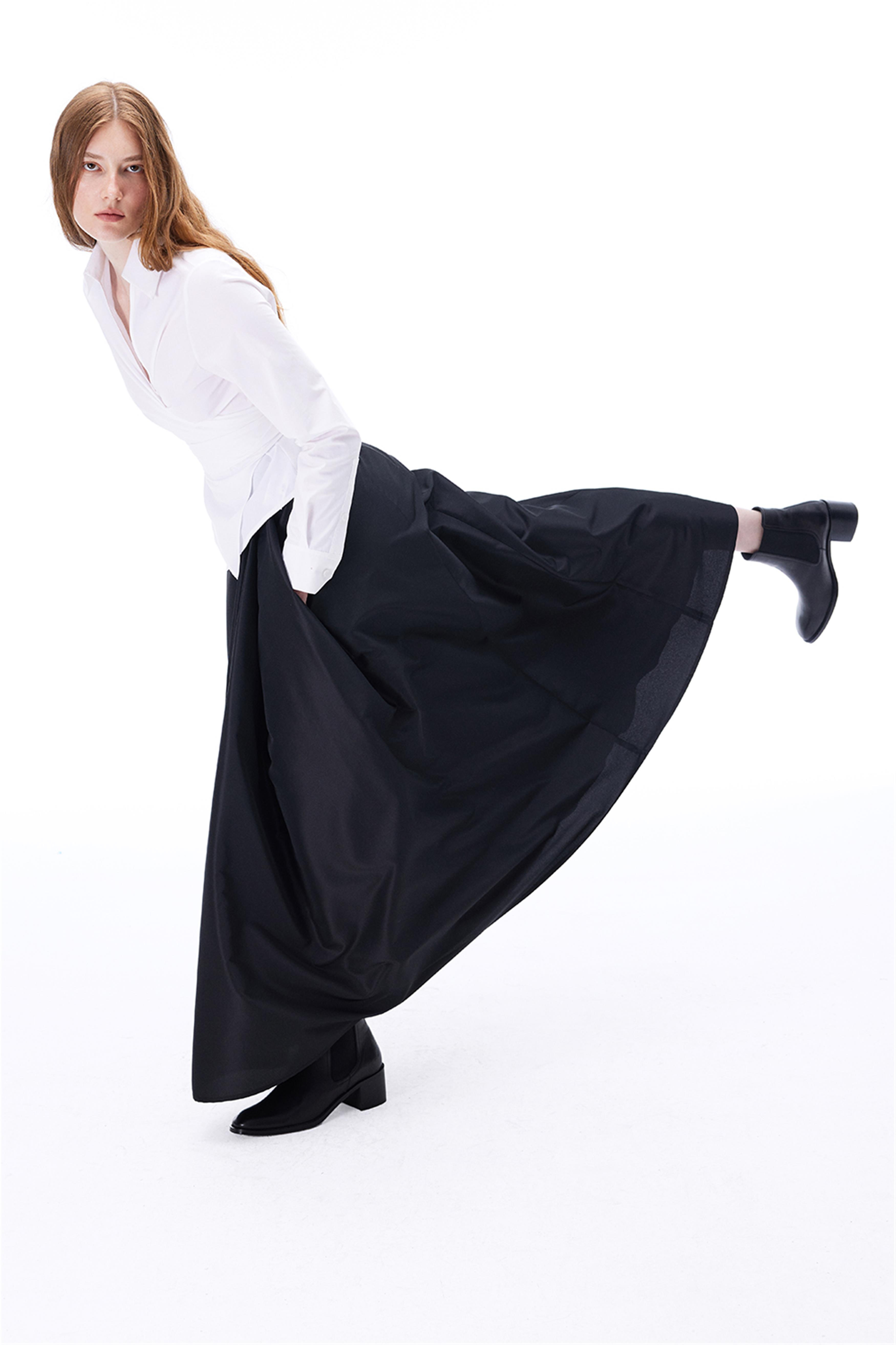 Dainas Bele Oturan Midi Boy Siyah Etek