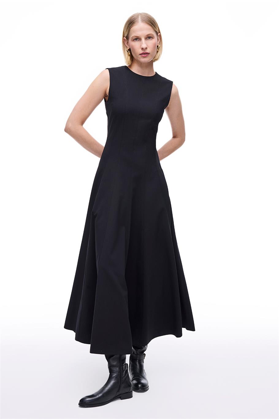 Dalvas Regular Fit Maxi Boy Sıfır Kol Bisiklet Yaka Siyah Elbise