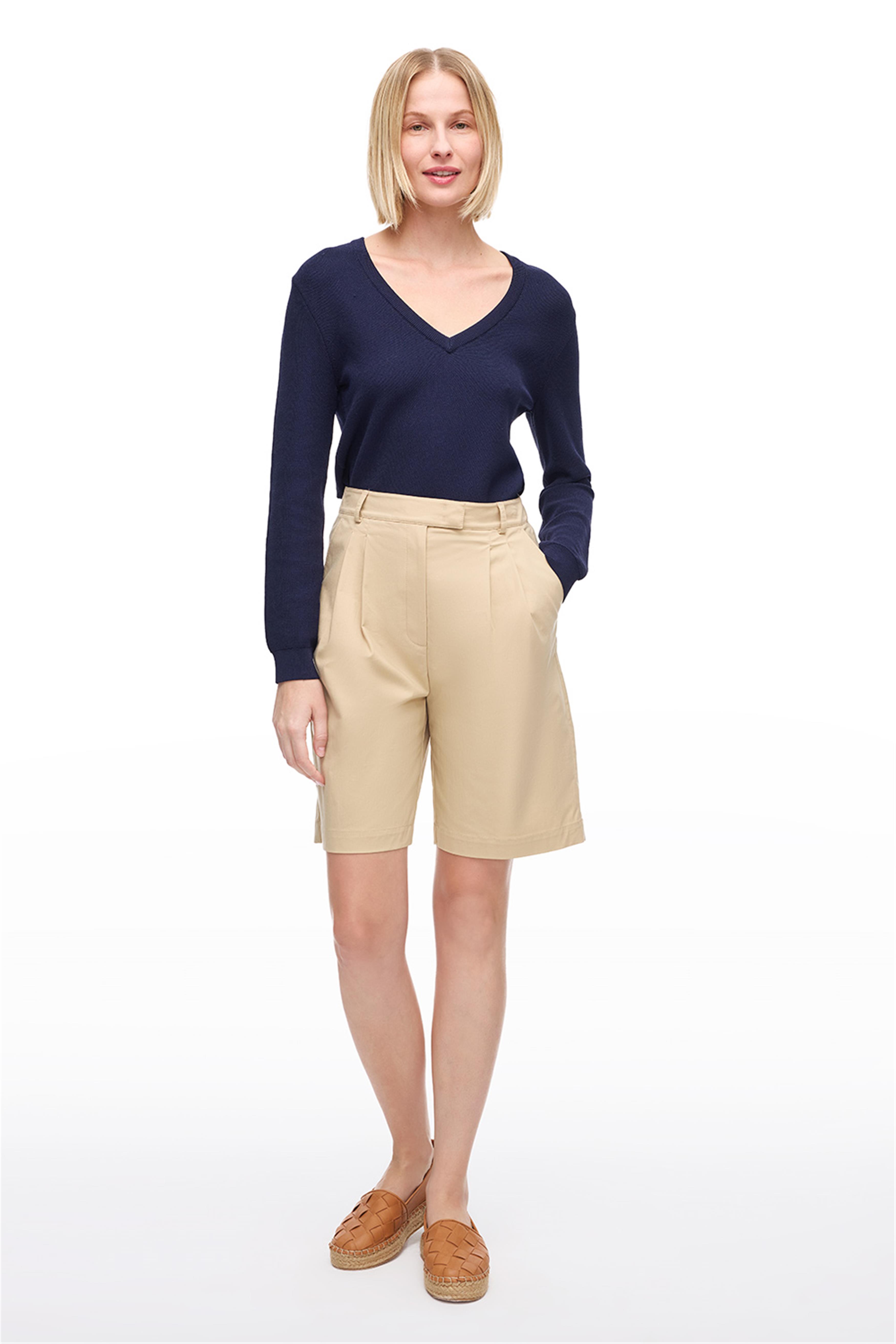 Deve Tüğü Esnek Kumaşlı Şort