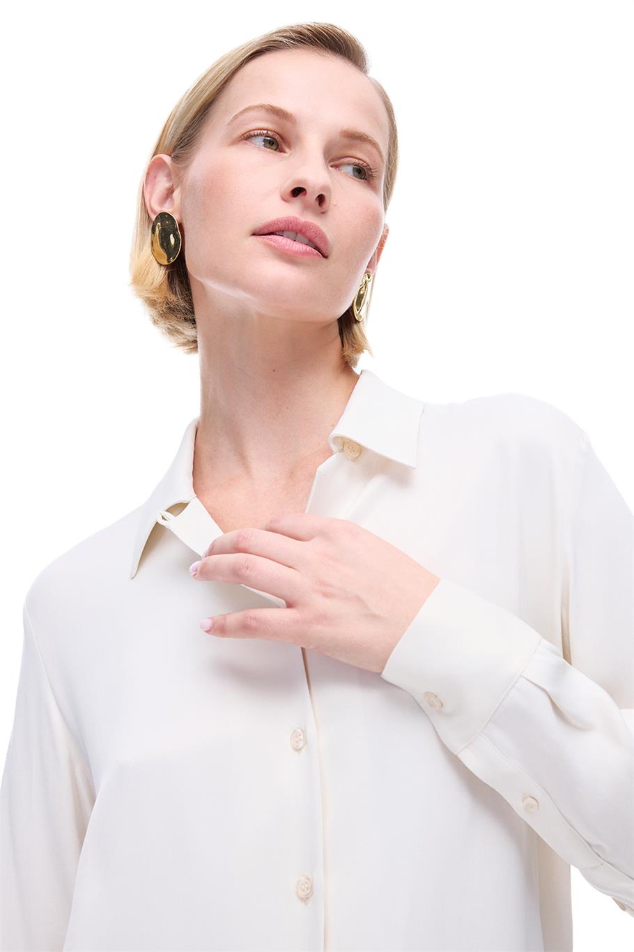 Ekru Klasik Yaka Gömlek