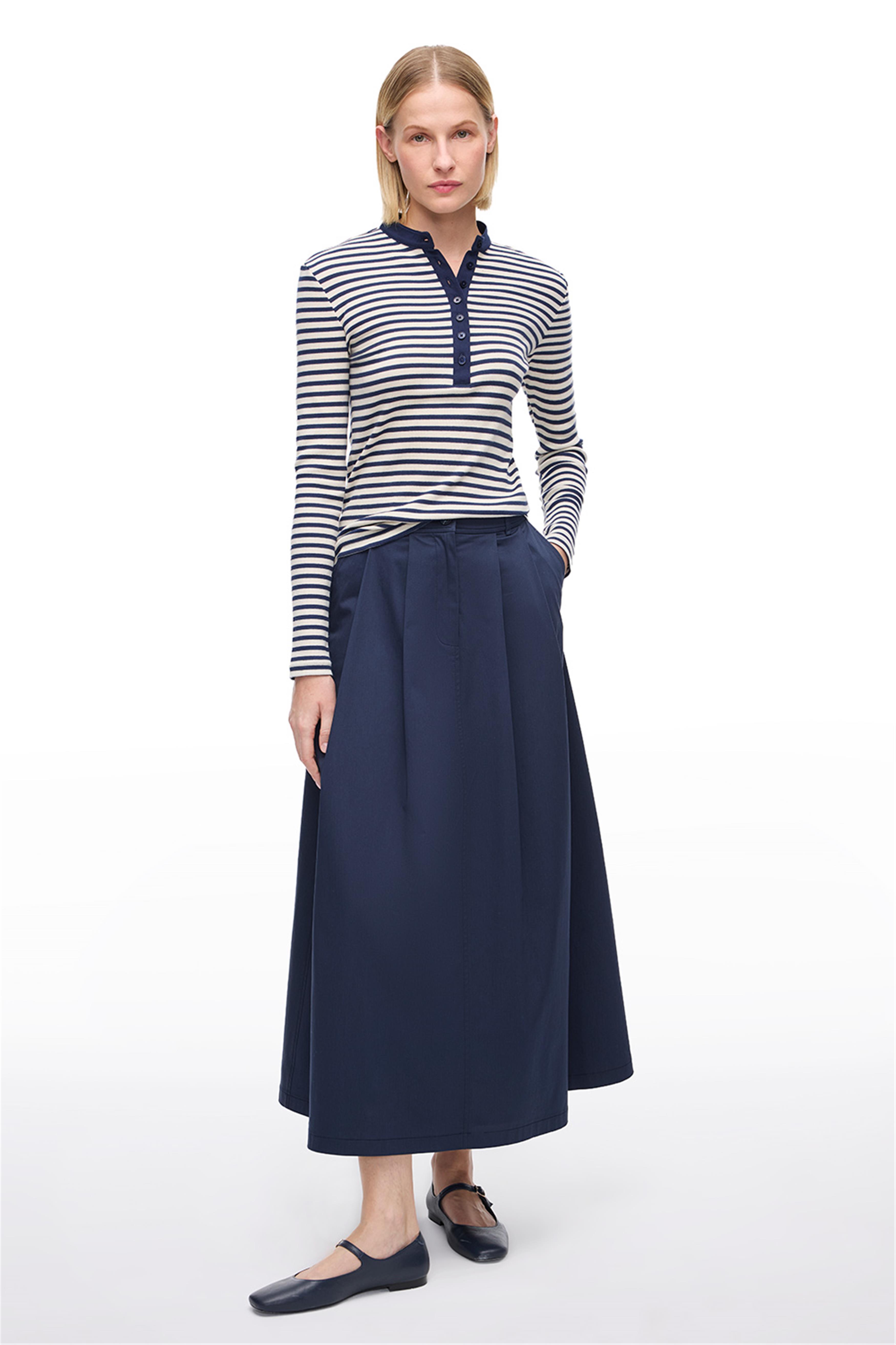 Ekru Lacivert Düğmeli Uzun Kollu Pamuklu Tişört