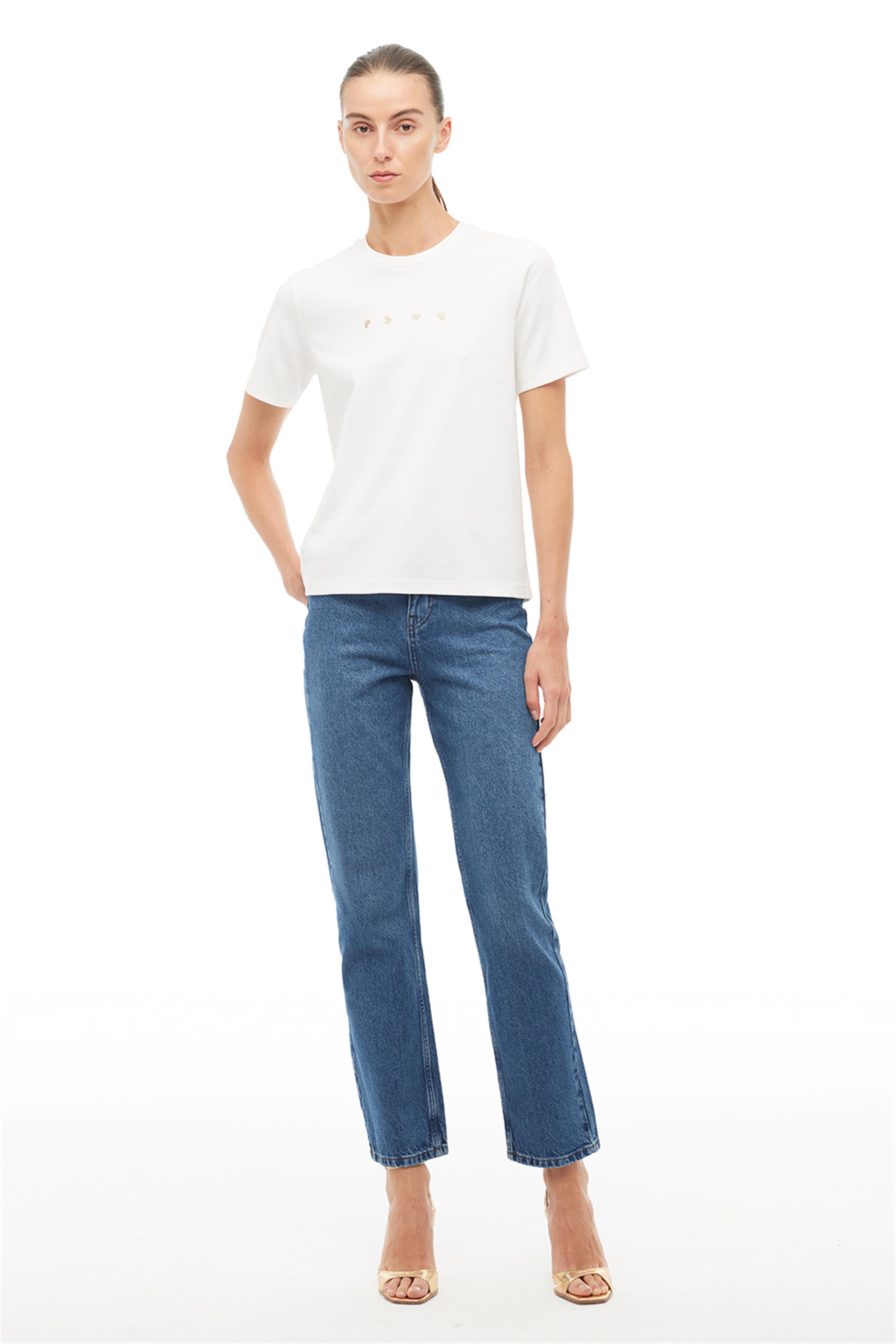 Ekru Nakışlı Tişört