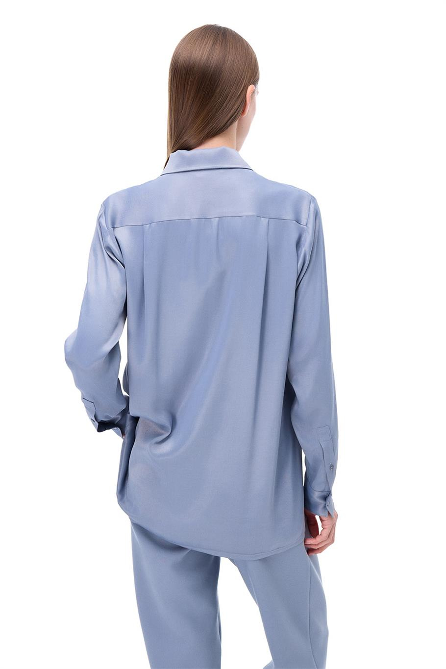 Gri Klasik Yaka Gömlek
