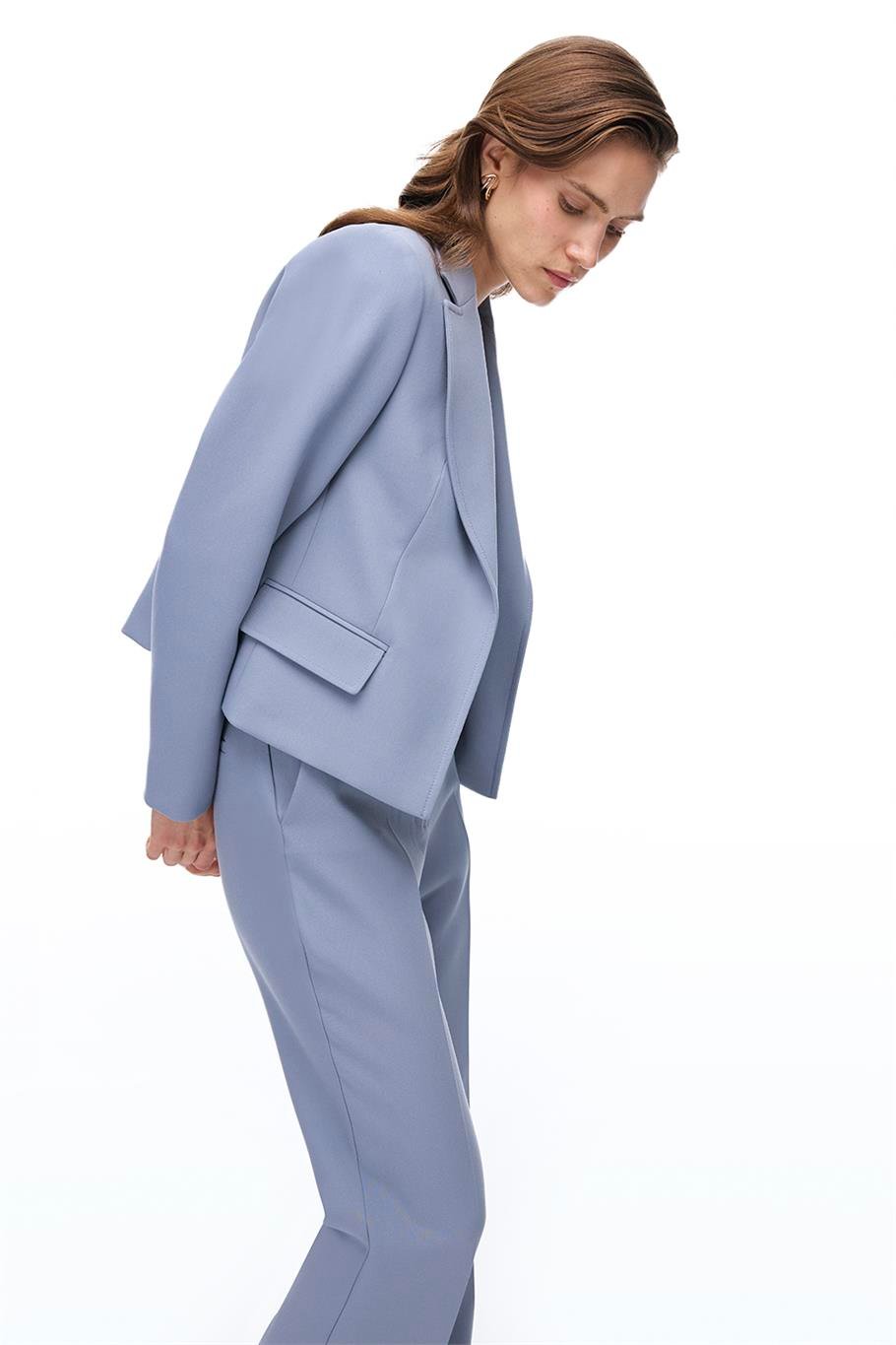 Gri Klasik Yaka Kısa Ceket