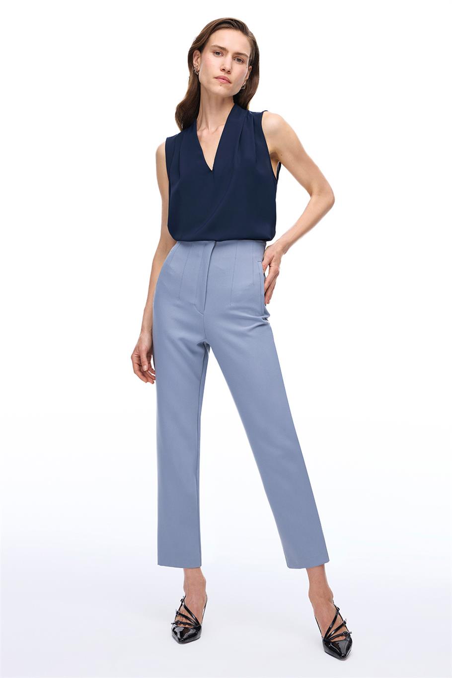 Gri Yüksek Bel Dar Paça Pantolon