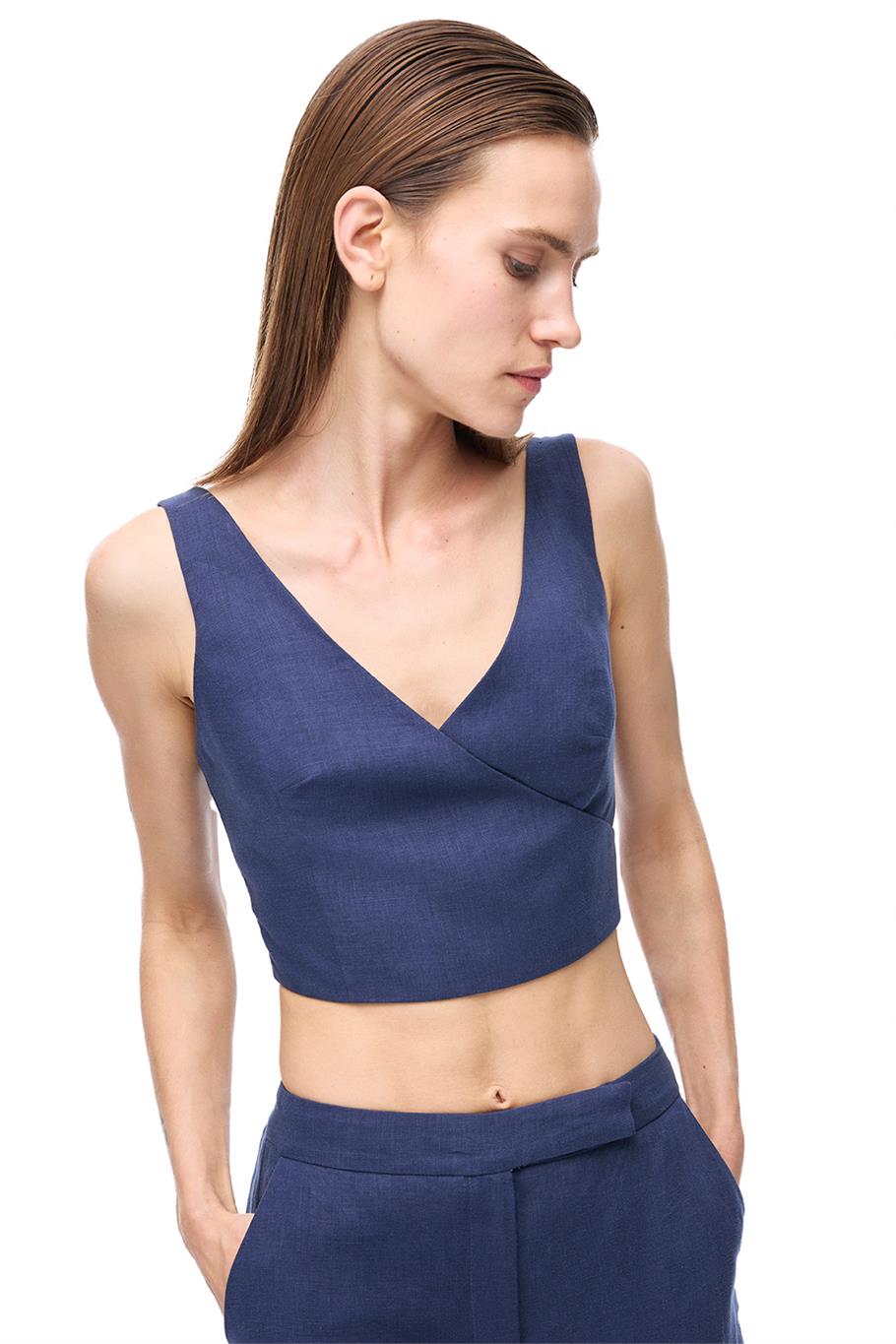 Lacivert %100 Keten V Yaka Askılı Crop Bluz