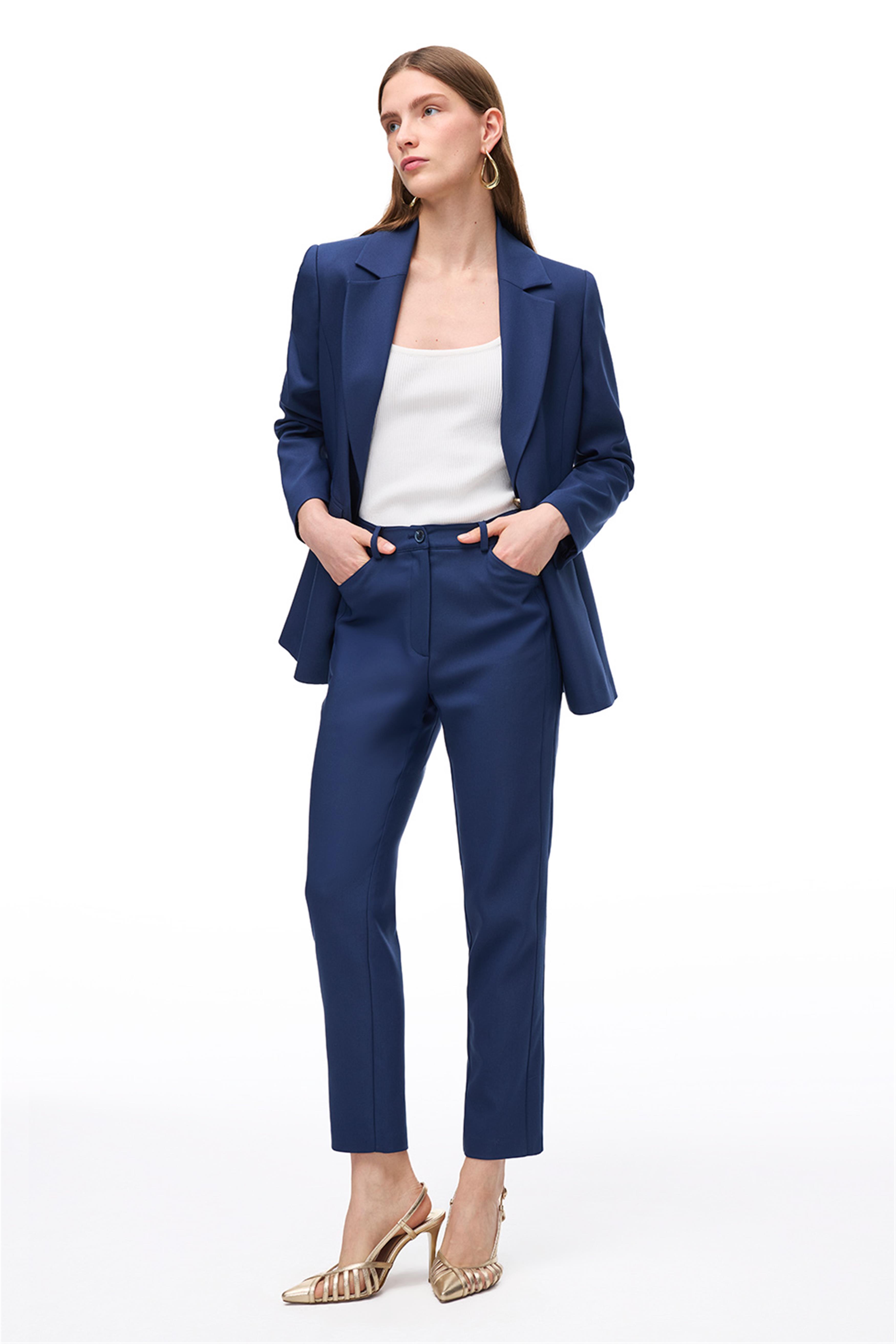 Lacivert Uzun Kollu Düğme Detaylı Ceket