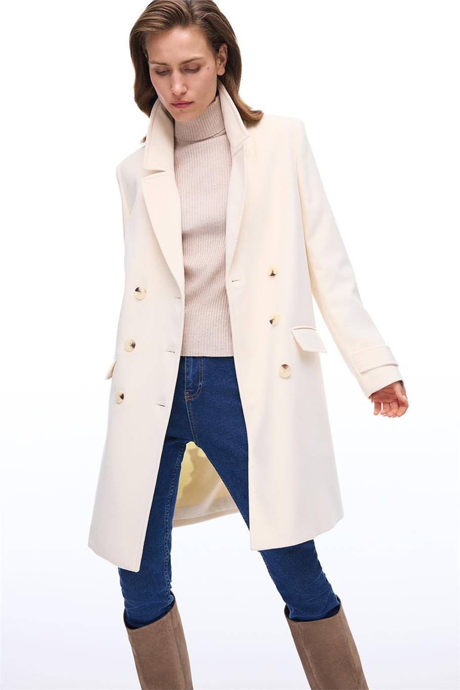 Mona Regular Fit Diz Üstü Takma Kol Erkek Yaka Ekru Kaban