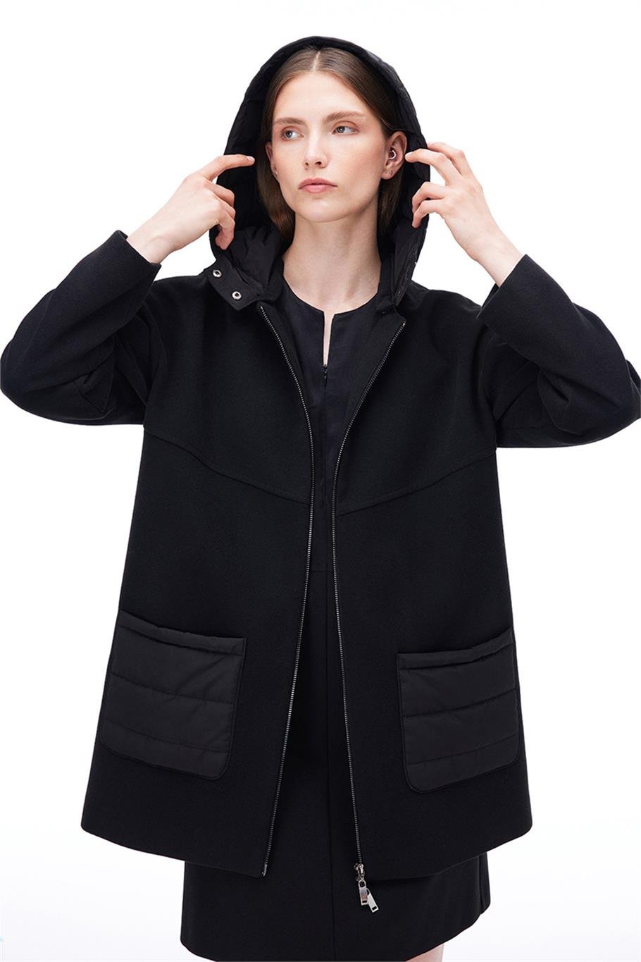 Mona Regular Fit Standart Boy Takma Kol Bisiklet Yaka Siyah Renk Kadın Kaban