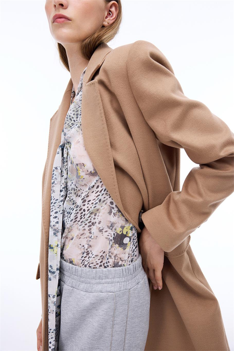 Sensorial Regular Fit Diz Üstü Takma Kol Ceket Yaka Devetuyu Kaban