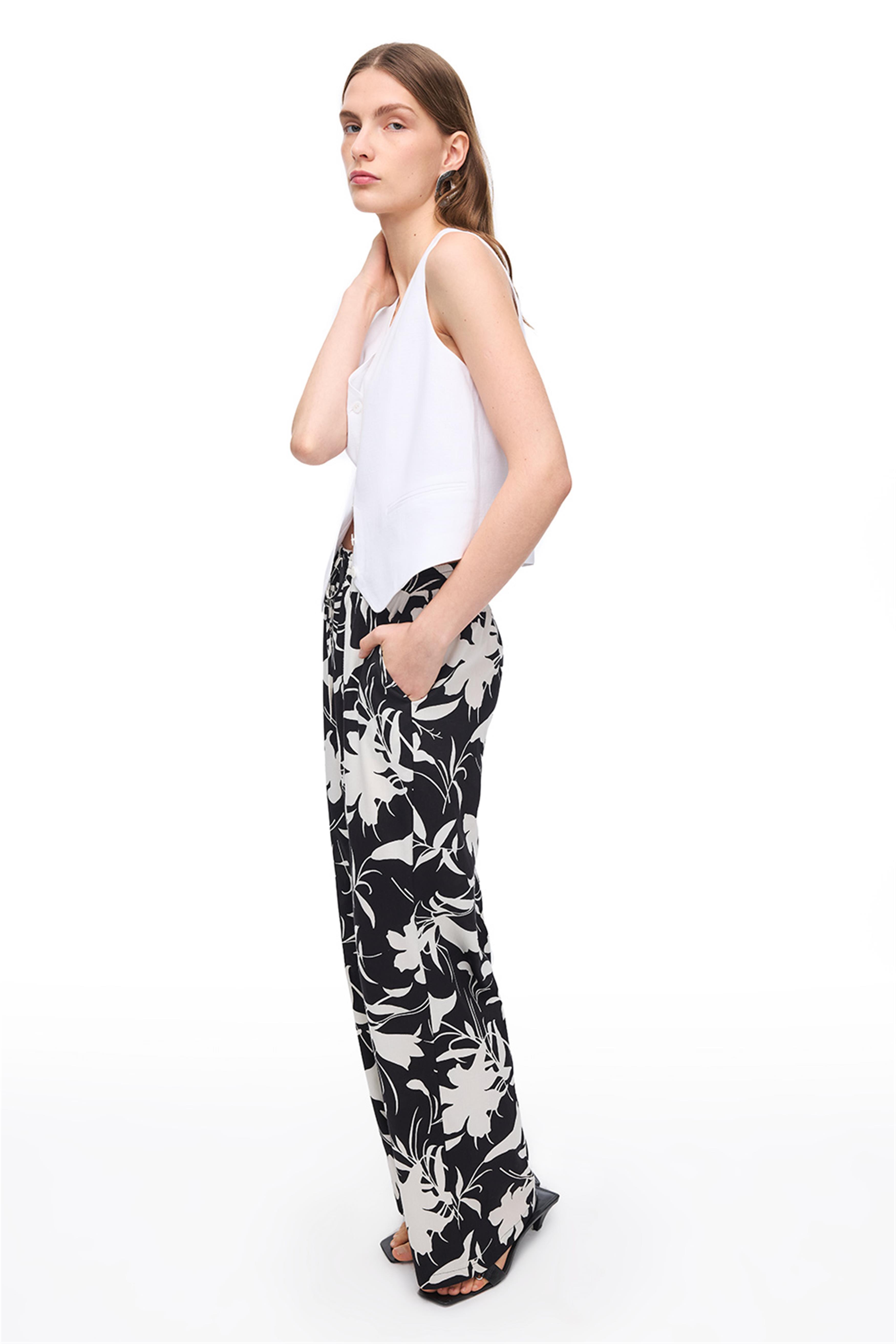 Siyah Beyaz Çiçek Desenli Pamuklu Yüksek Bel Pantolon