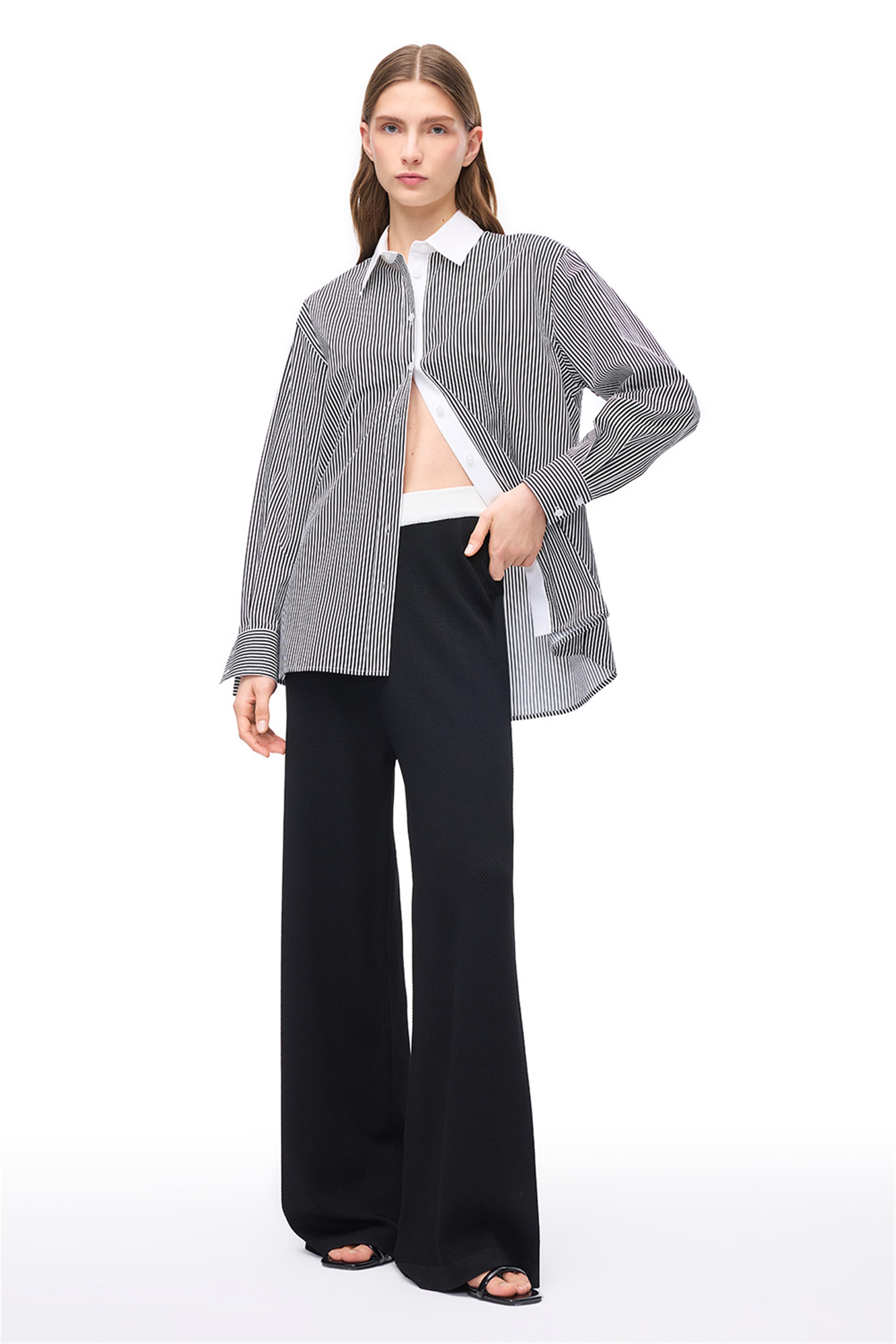 Siyah Beyaz Çizgili Pamuklu Düşük Kollu Gömlek