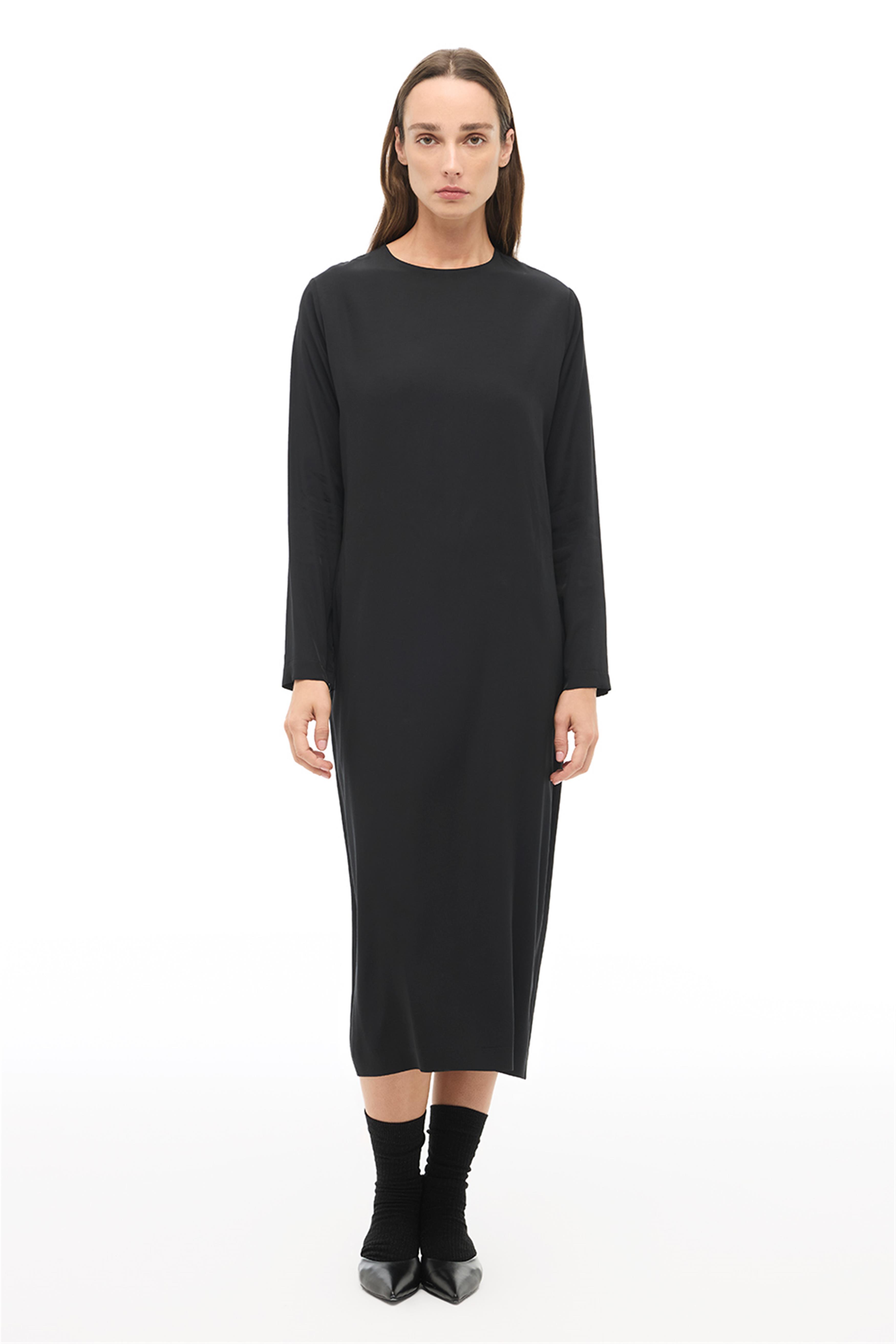 Siyah Bisiklet Yaka Midi Elbise