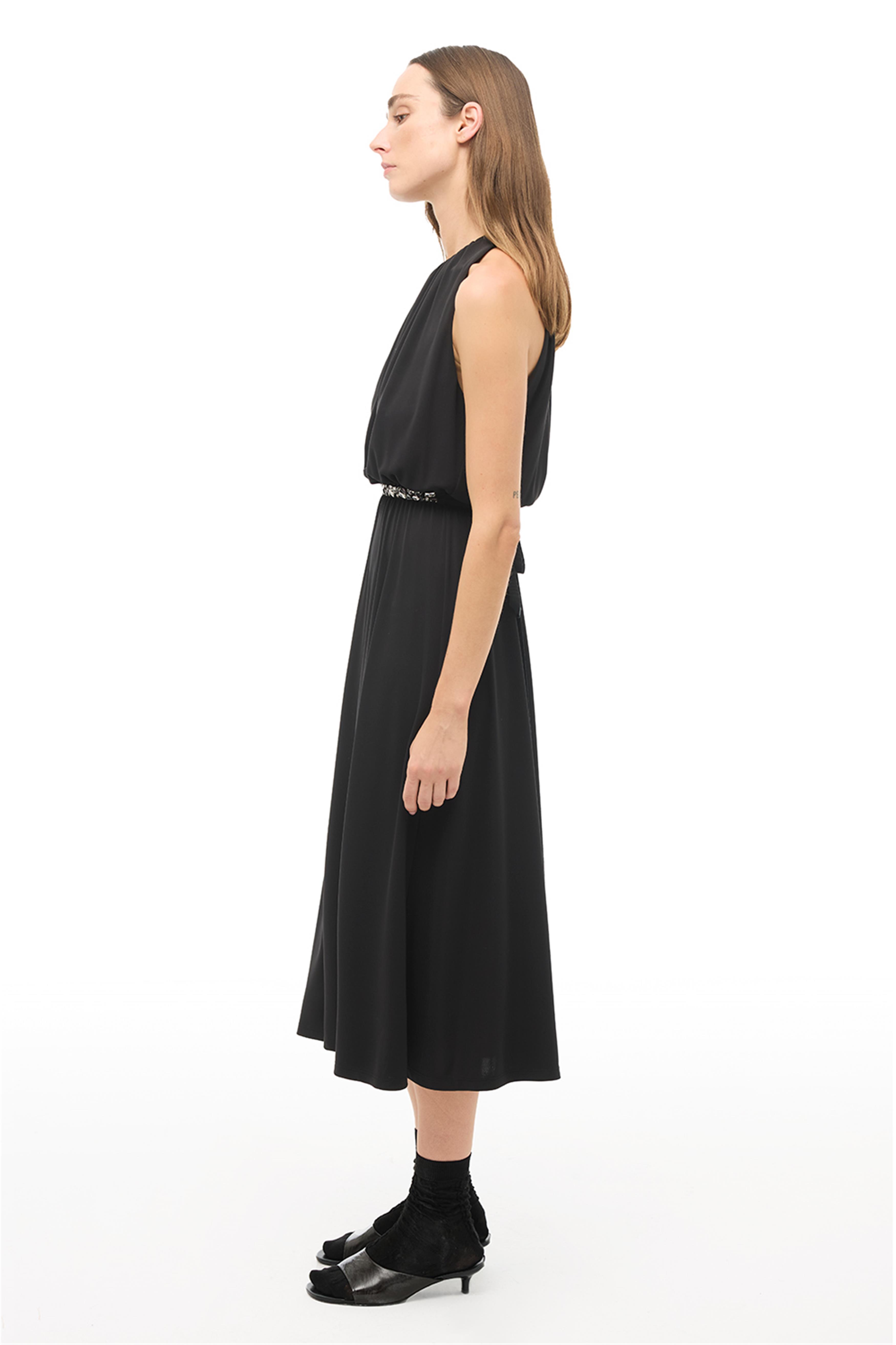 Siyah Bisiklet Yaka Slim Fit Uzun Elbise