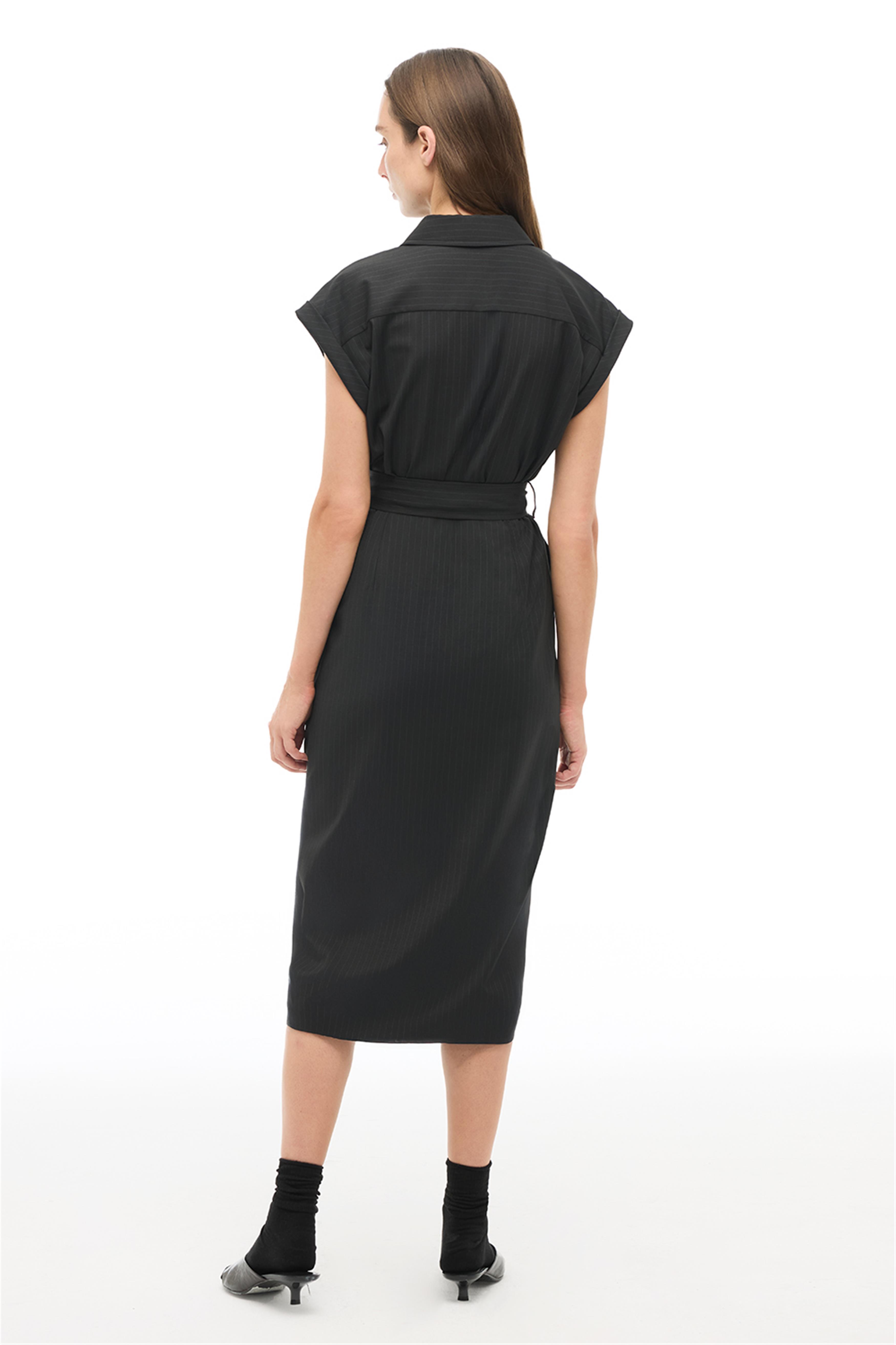 Siyah Çizgili Gömlek Yaka Midi Boy Elbise