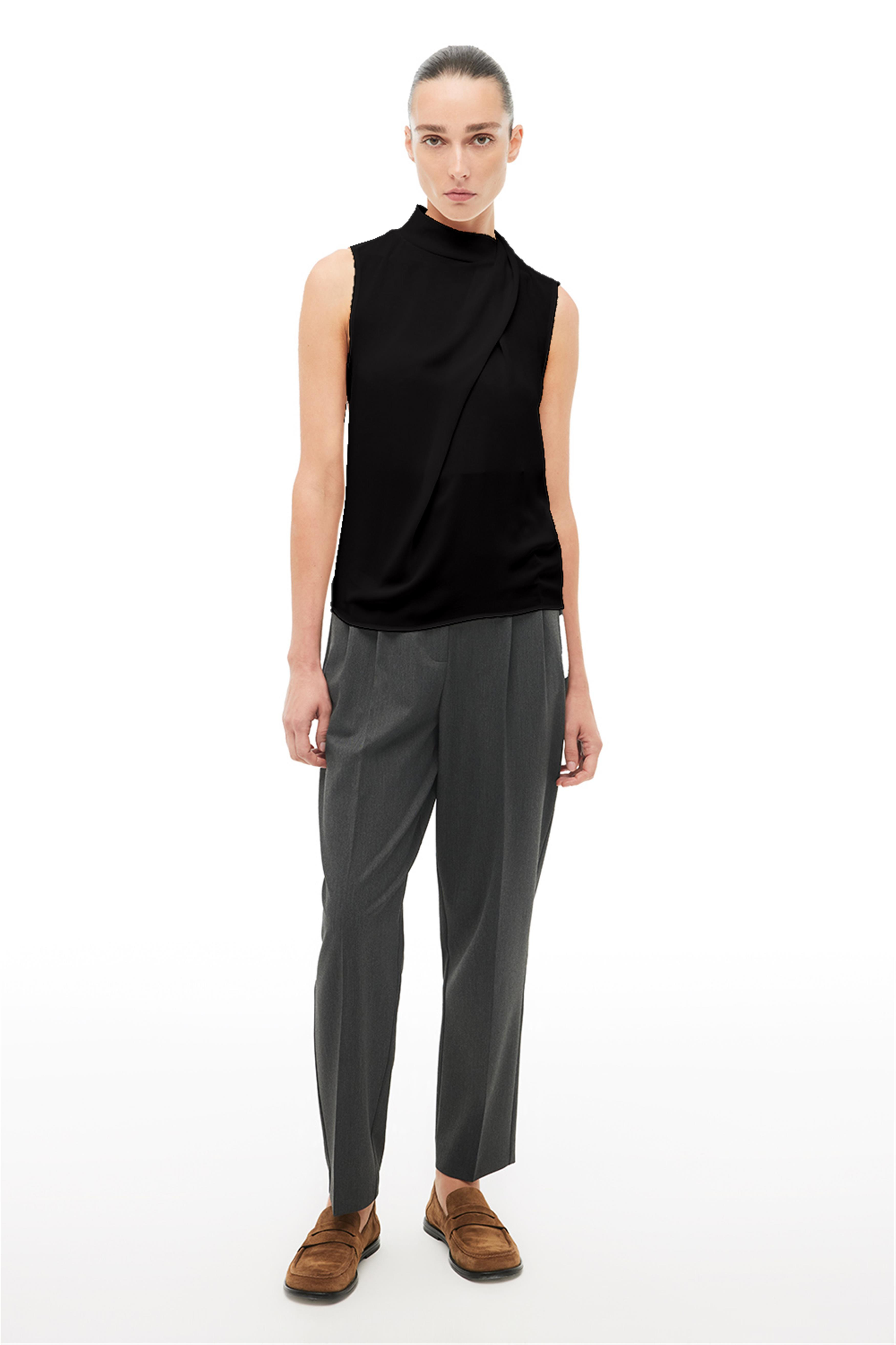 Siyah Degaje Yaka Bluz