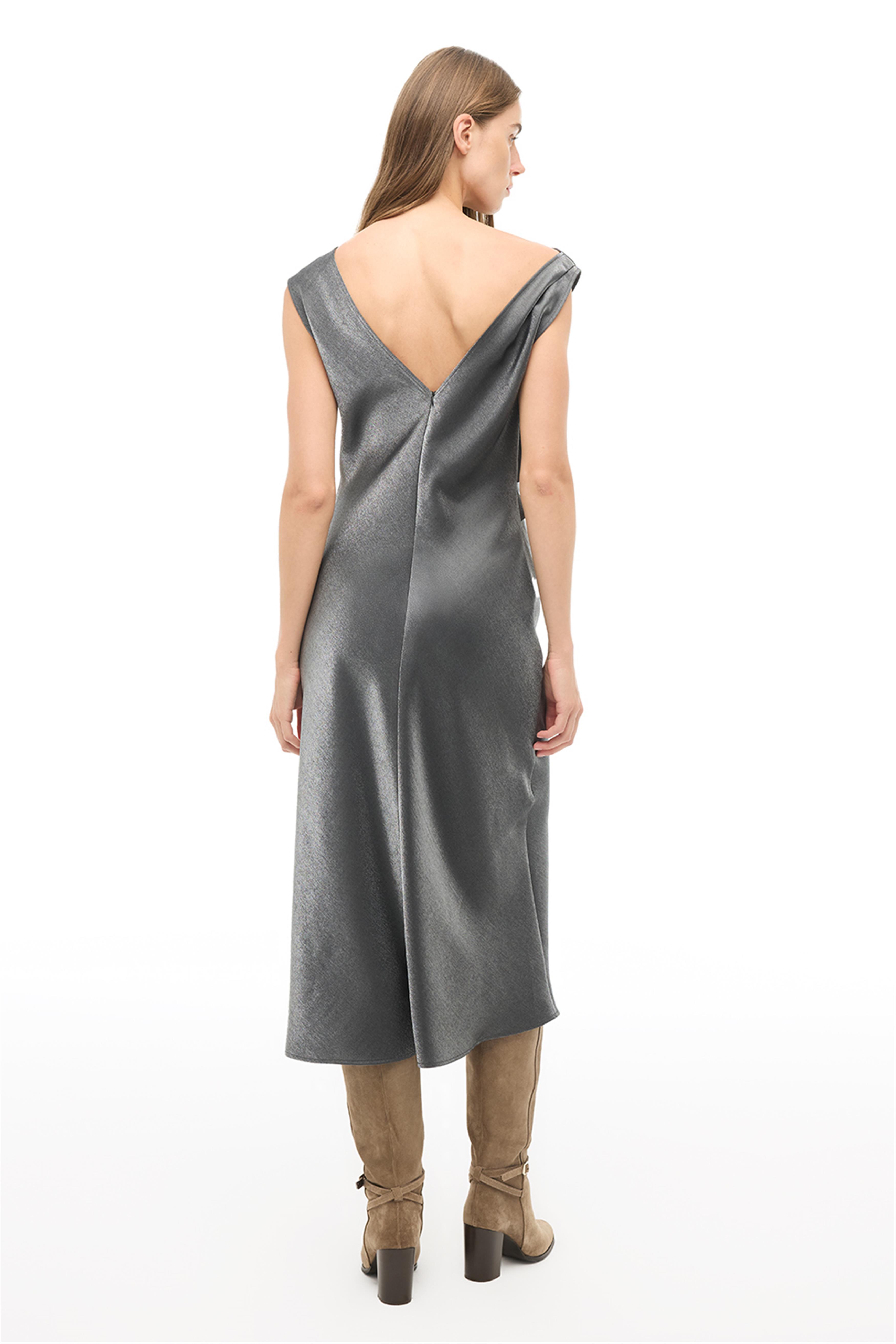 Siyah Degaje Yaka Midi Elbise