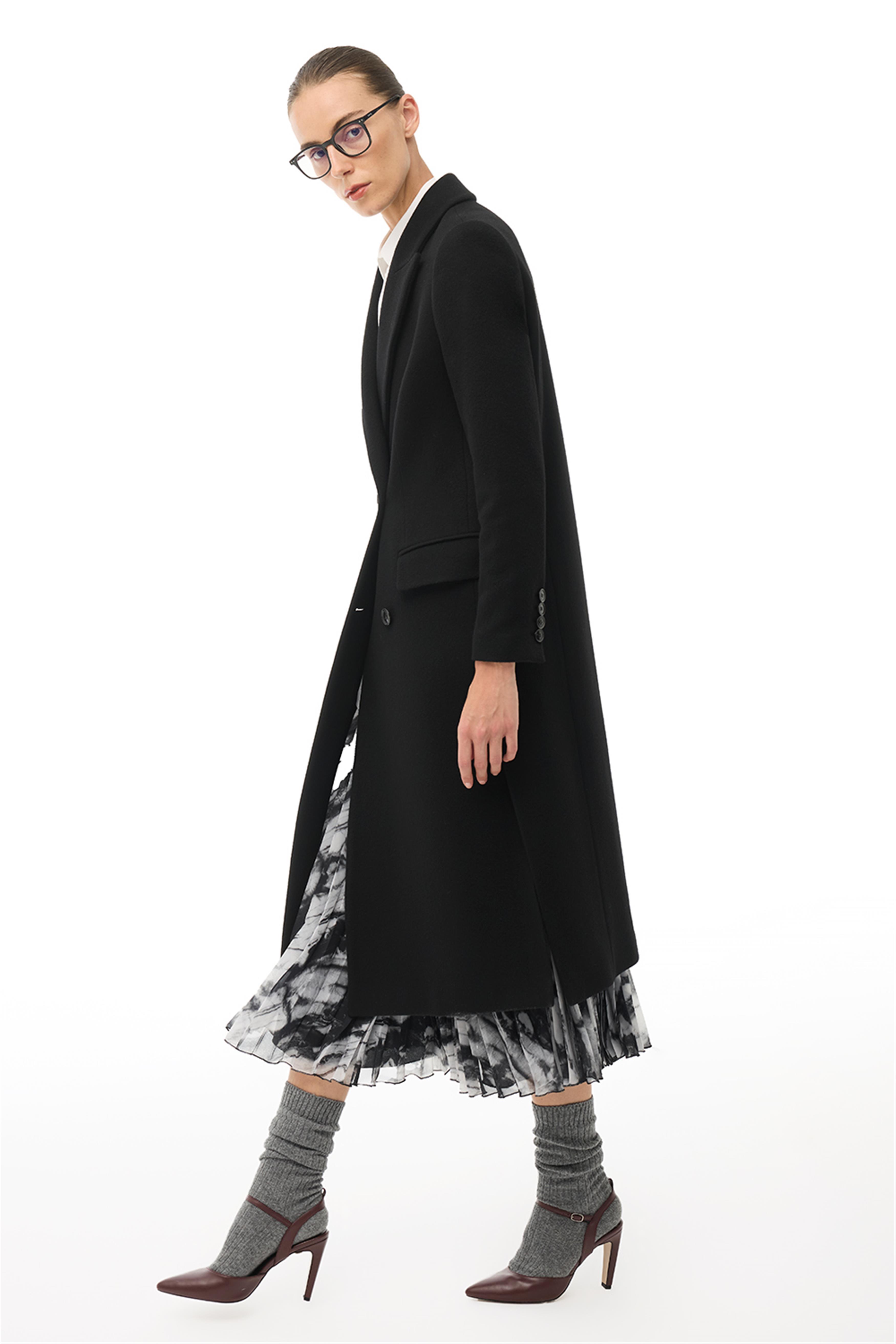 Siyah Kırlangıç Yaka Diz Altı Ceket