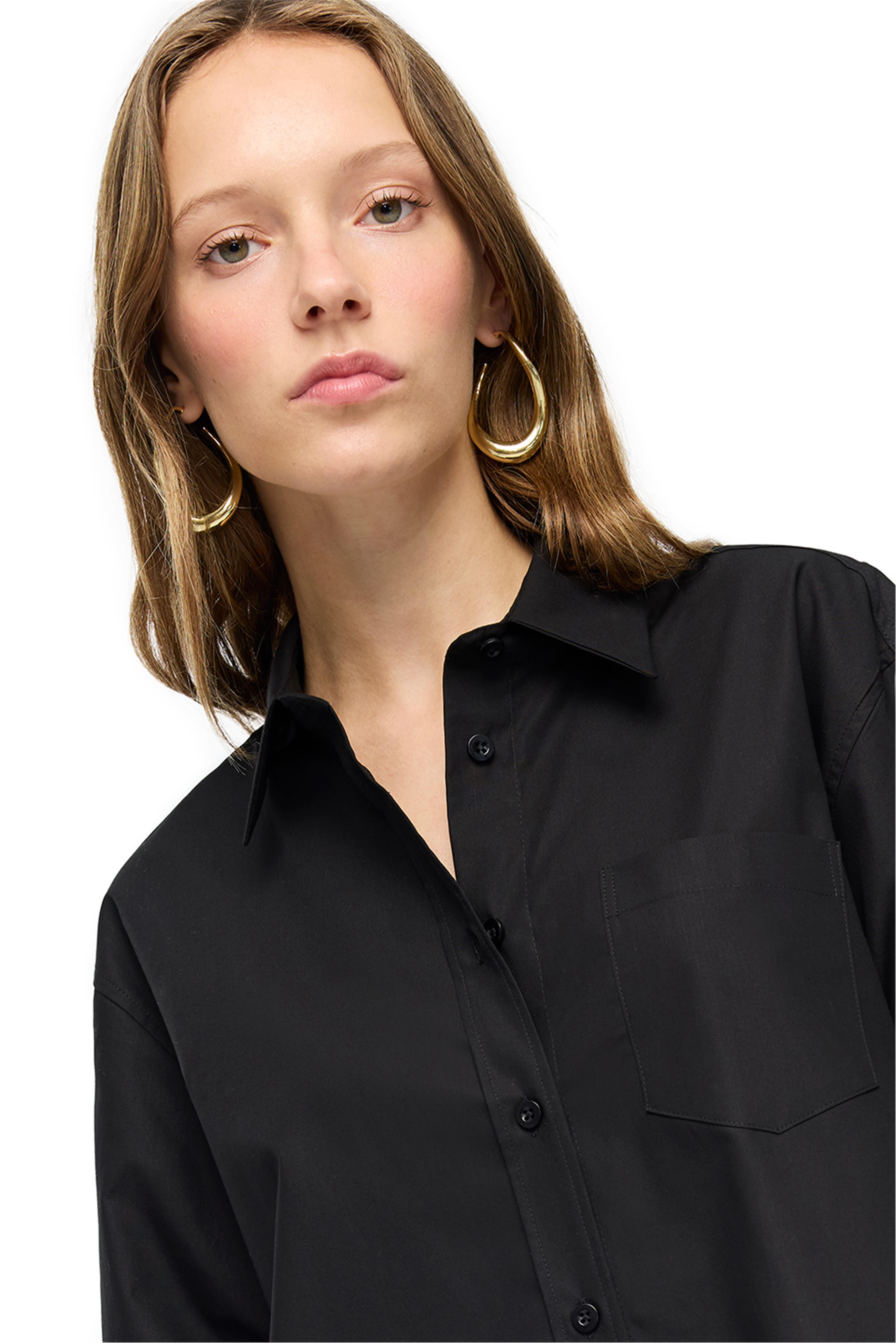 Siyah Rahat Kalıp Gömlek