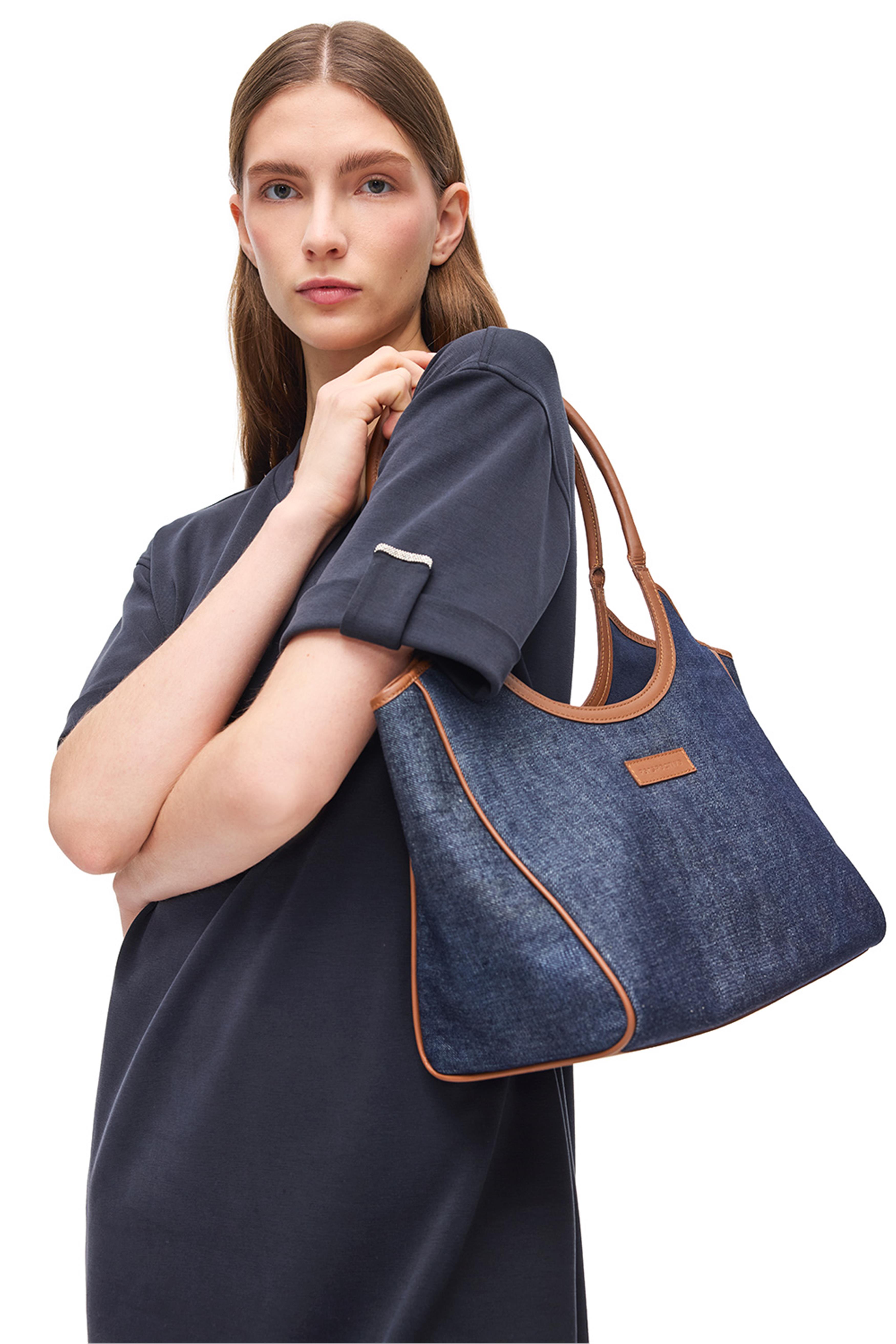 Siyah Rahat Kesim Yuvarlak Yaka Elbise