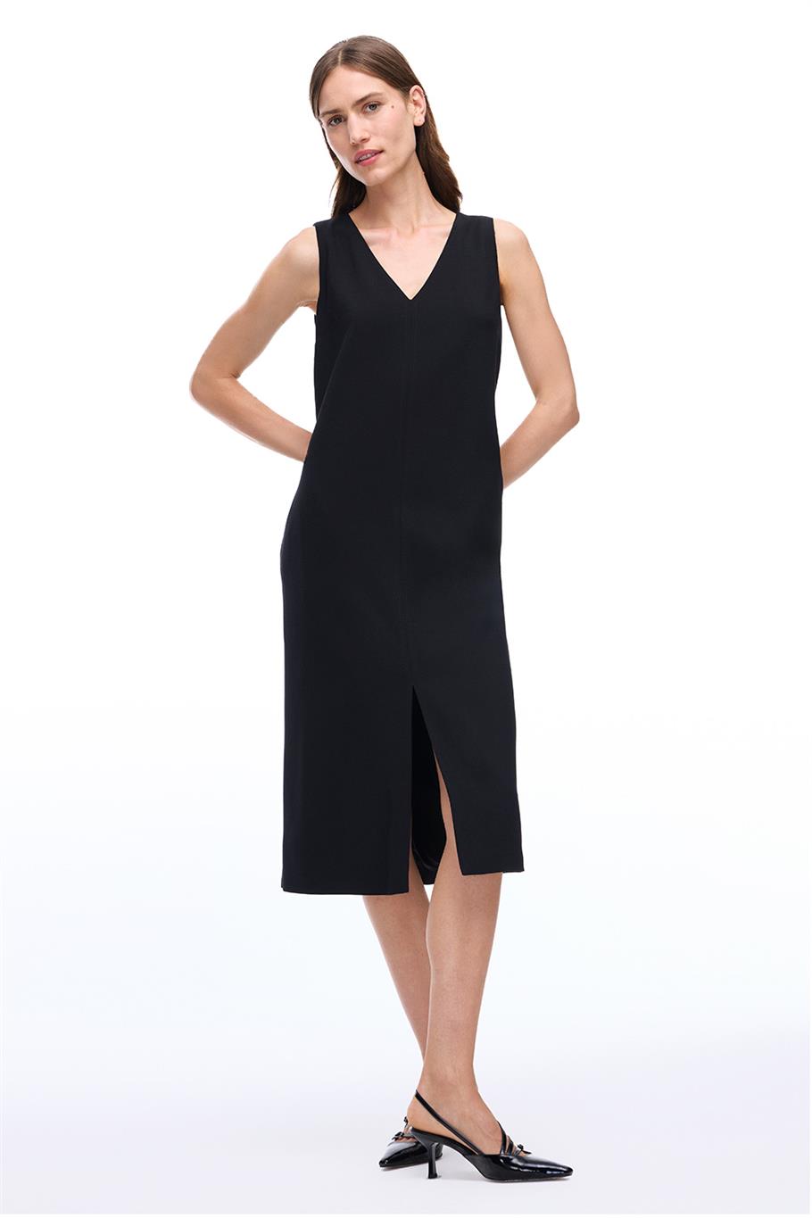 Siyah V-Yaka Midi Elbise
