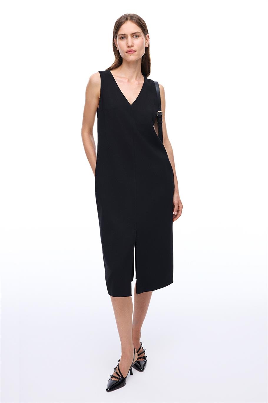 Siyah V-Yaka Midi Elbise
