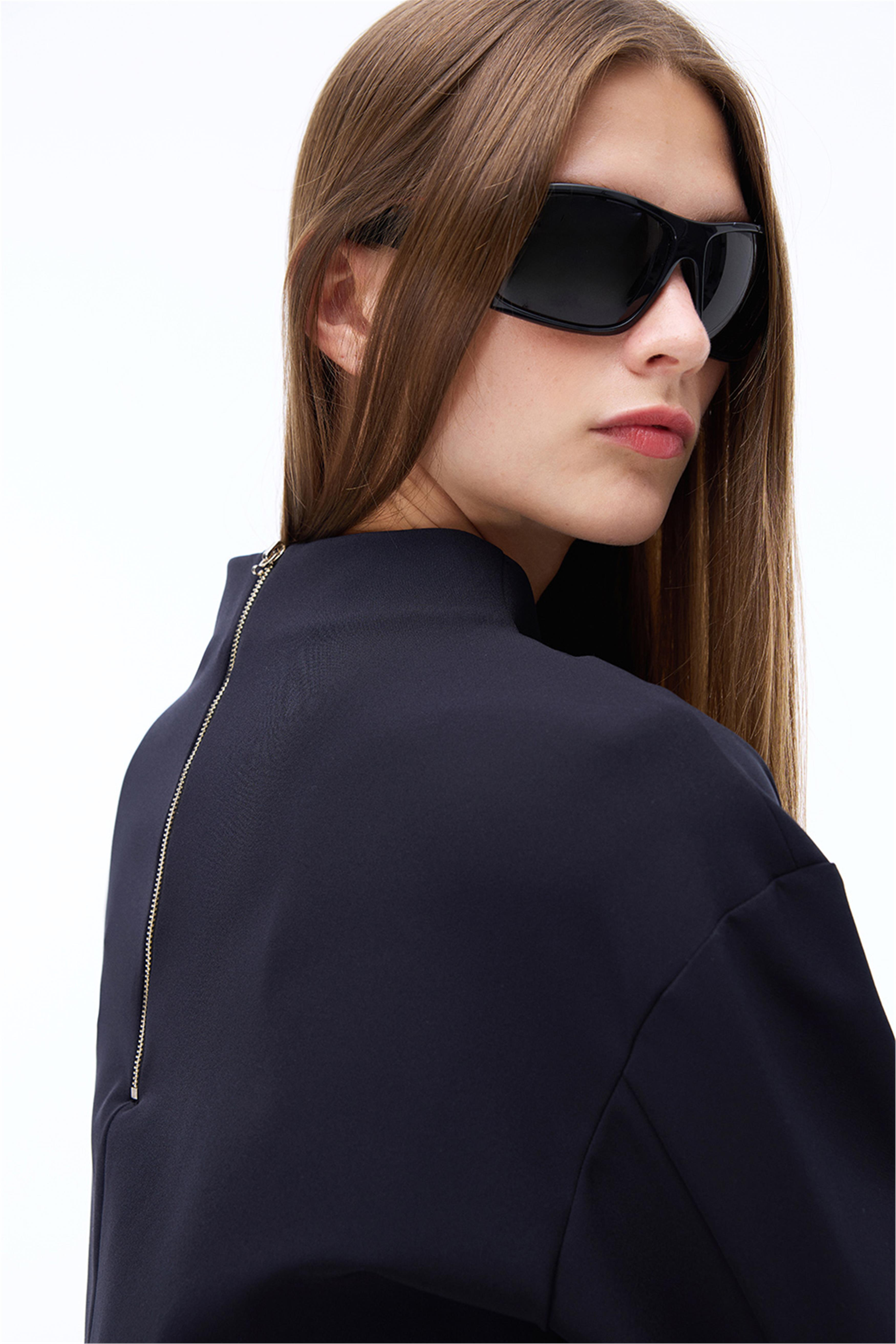 Siyah Yarım Tik Yaka Slim Fit Bluz