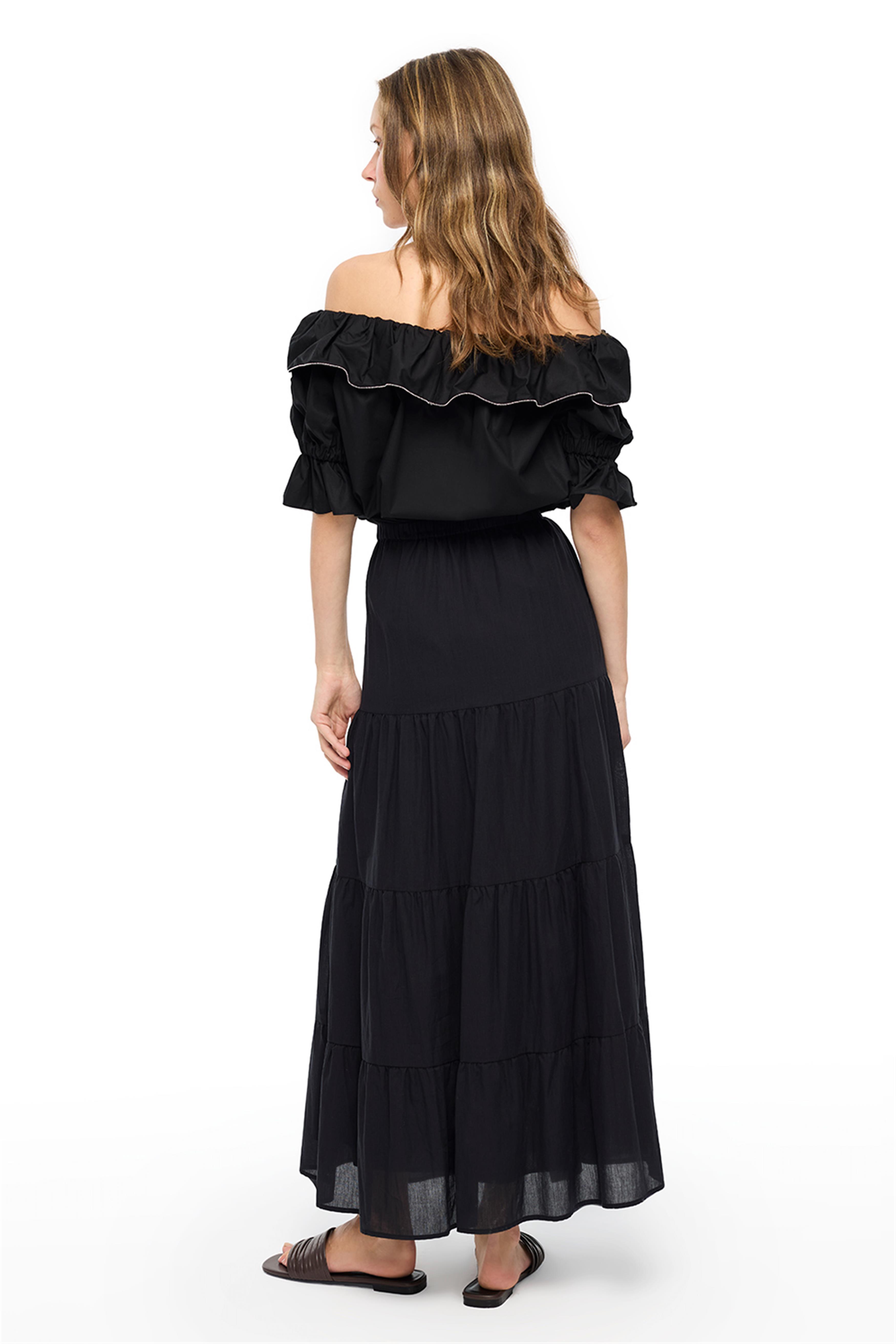 Siyah Yırtmaçlı Uzun Pamuk Etek