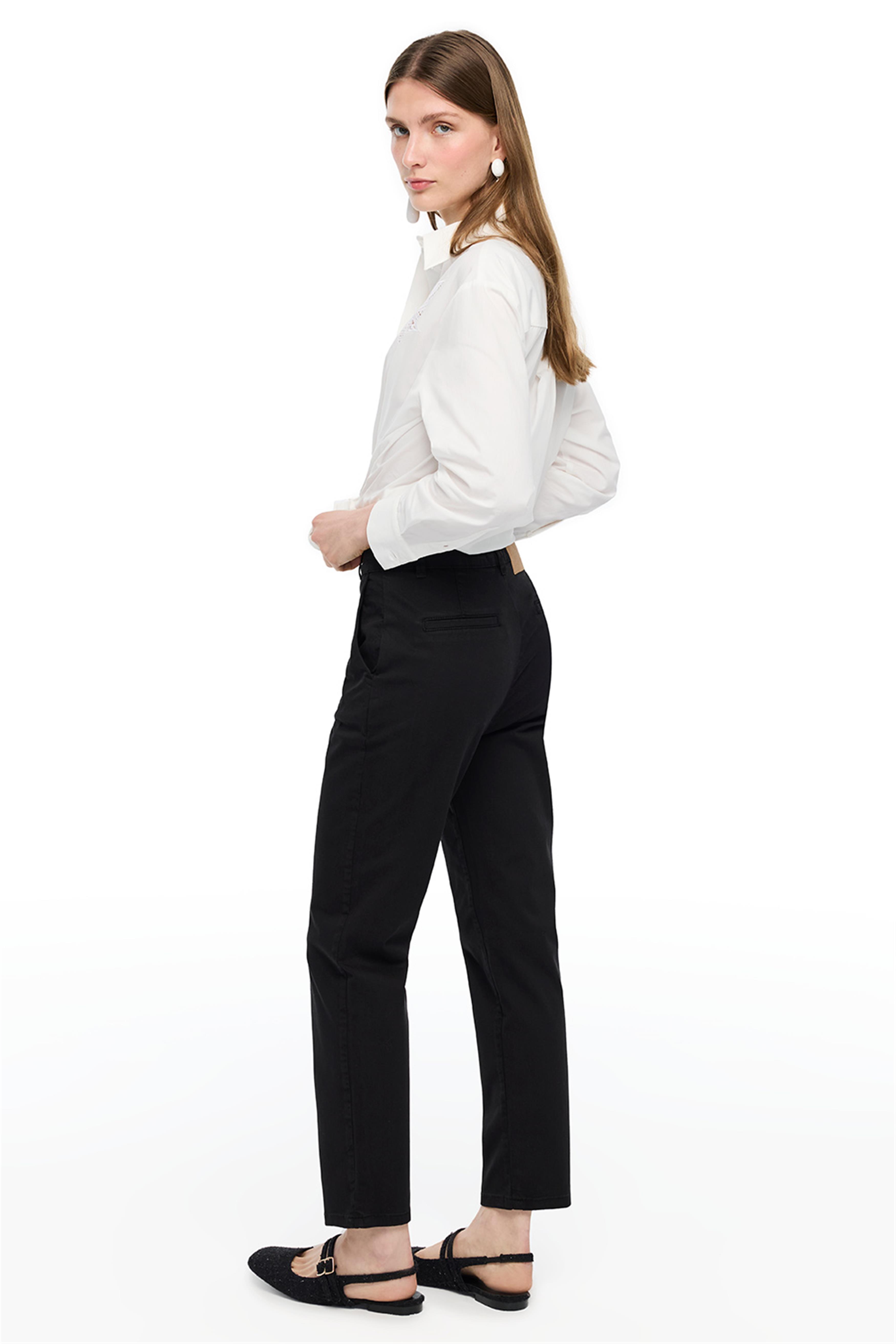 Siyah Yüksek Bel Bilek Boy Düz Paça Denim Pantolon