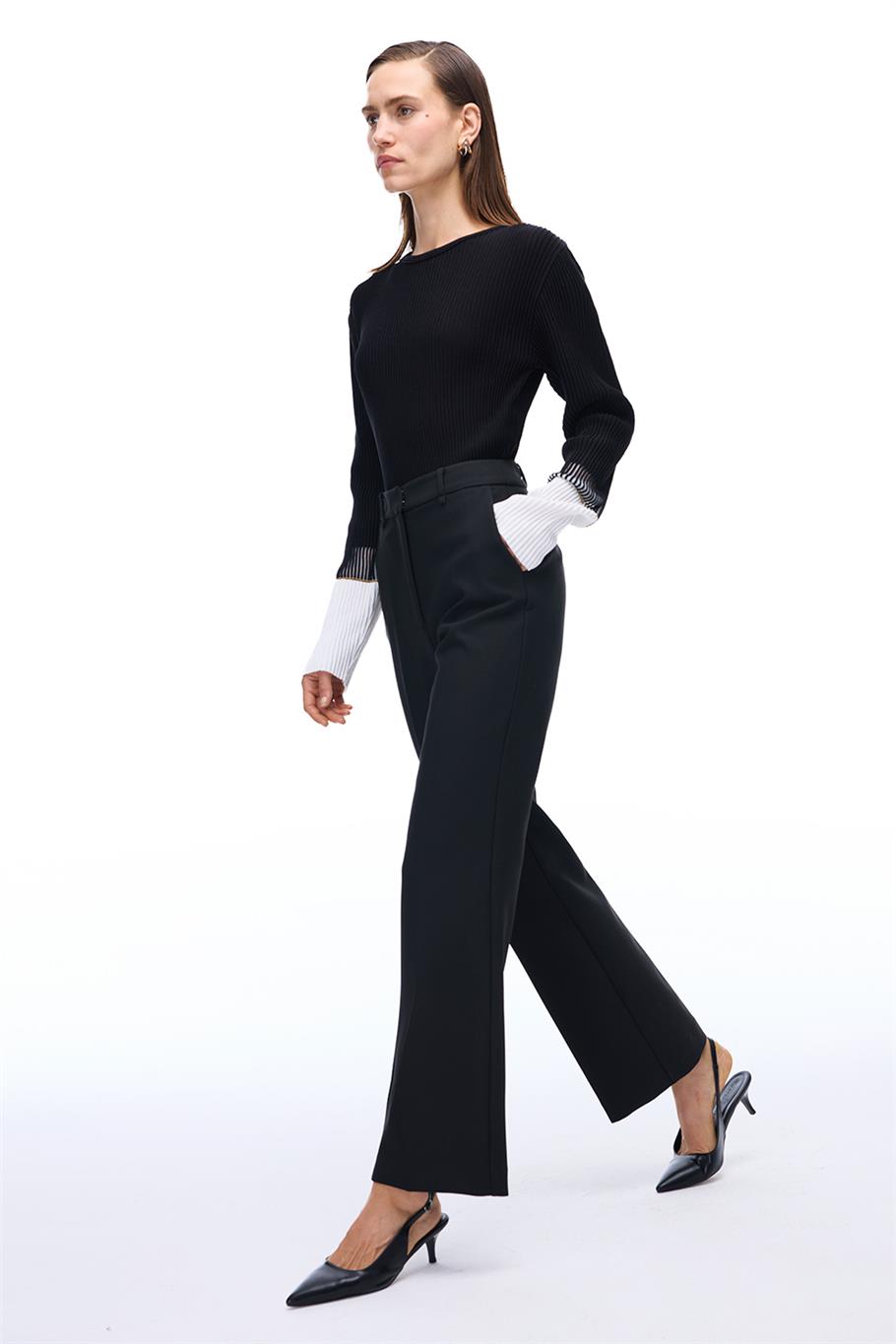 Siyah Yüksek Bel Slim Fit Dar Paça Pantolon