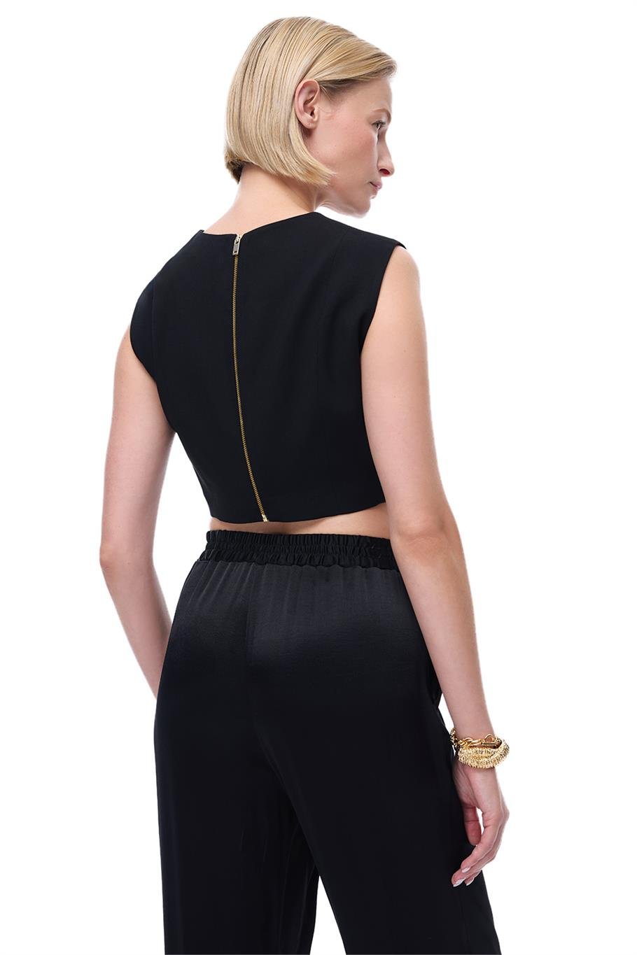 Siyah Yuvarlak Yaka Sıfır Kol Bluz