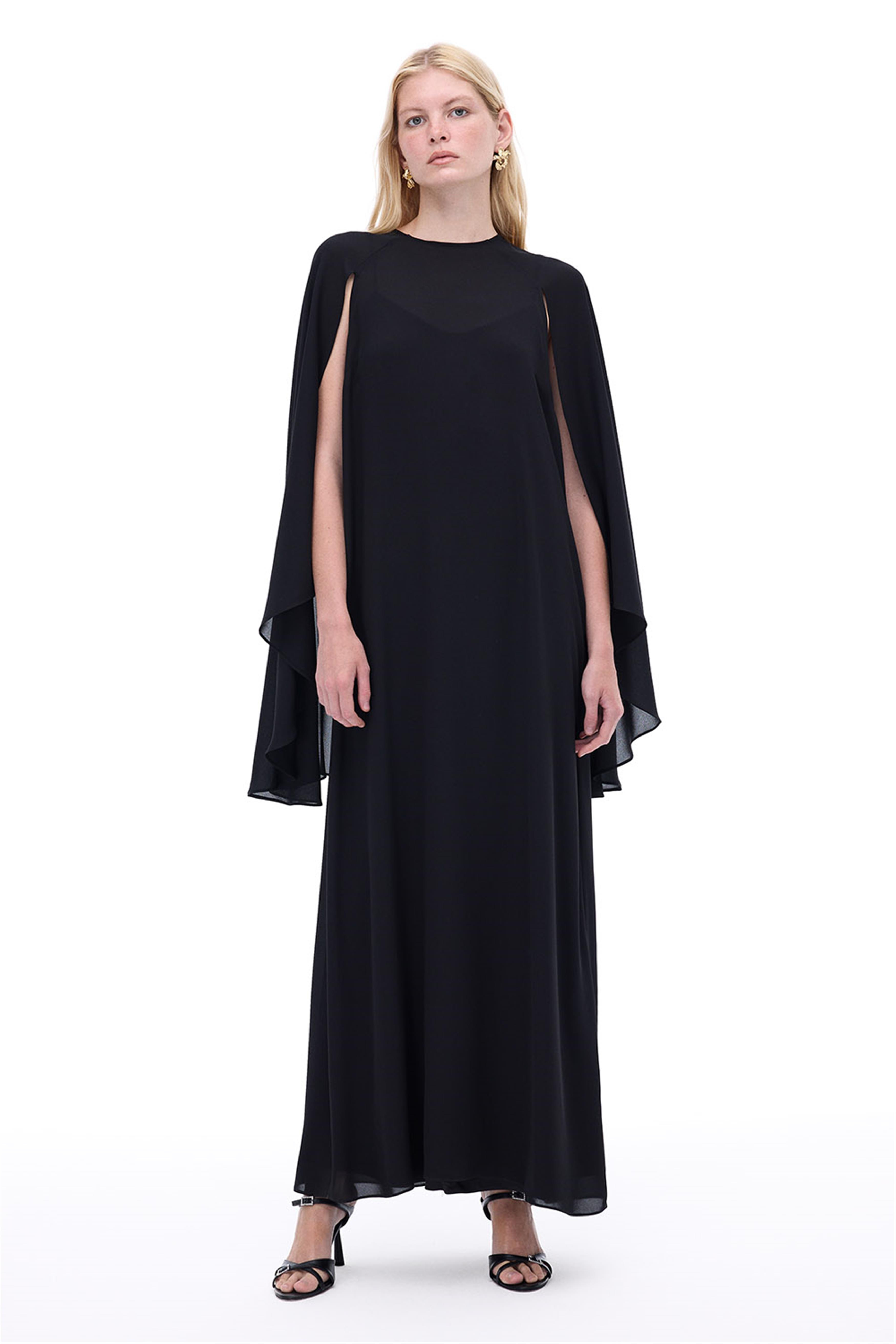 Siyah Yuvarlak Yaka Yarasa Kol Maxi Elbise