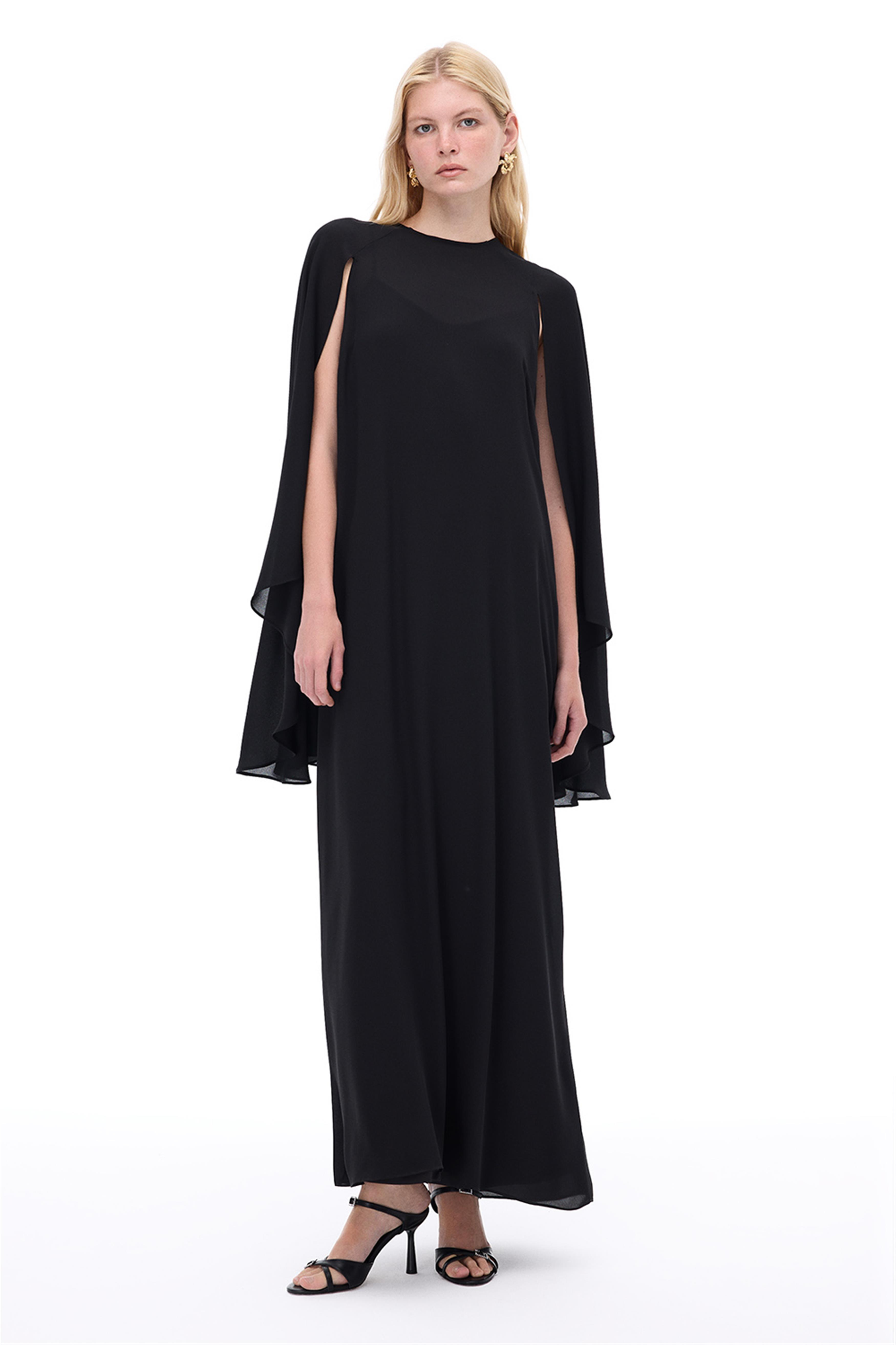 Siyah Yuvarlak Yaka Yarasa Kol Maxi Elbise