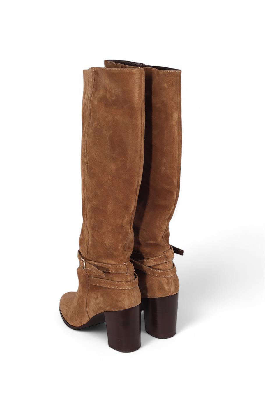 Taba Süet Kemer Detaylı Topuklu Çizme