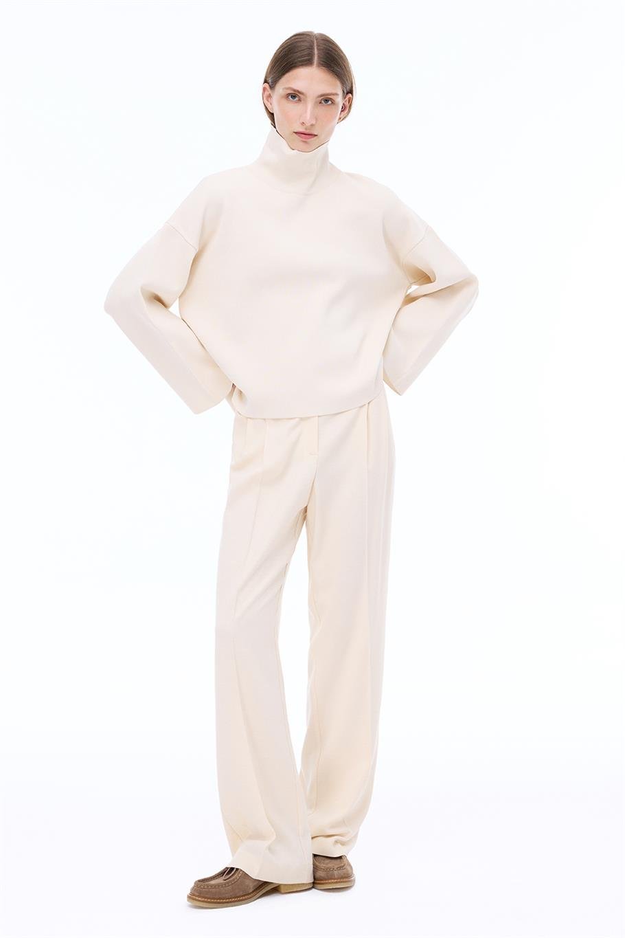 Triko Regular Fit Standart Boy Düşük Kollu Dik Yaka Ekru Kazak