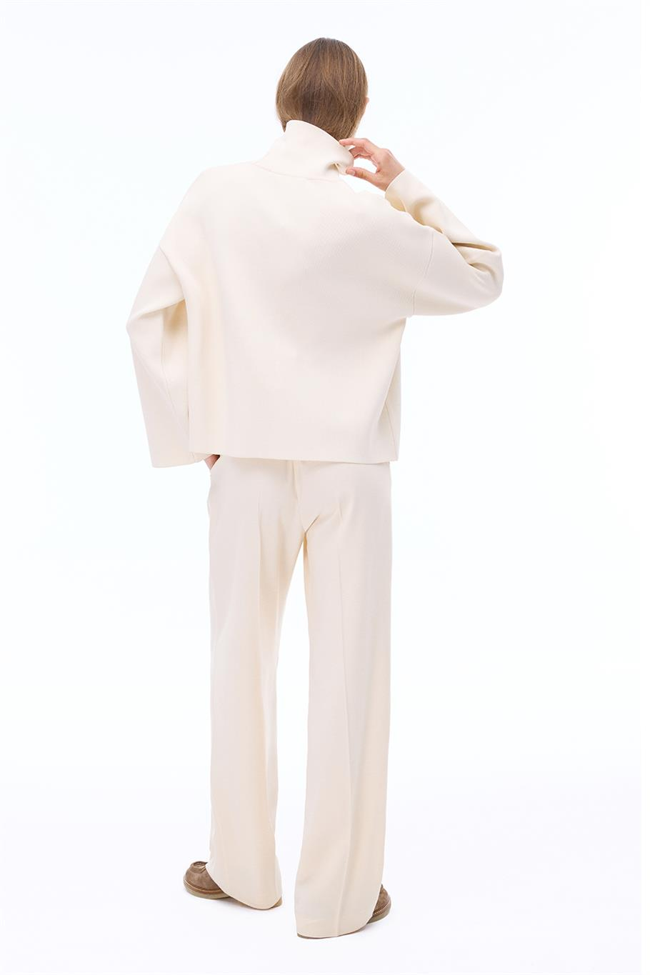 Triko Regular Fit Standart Boy Düşük Kollu Dik Yaka Ekru Kazak