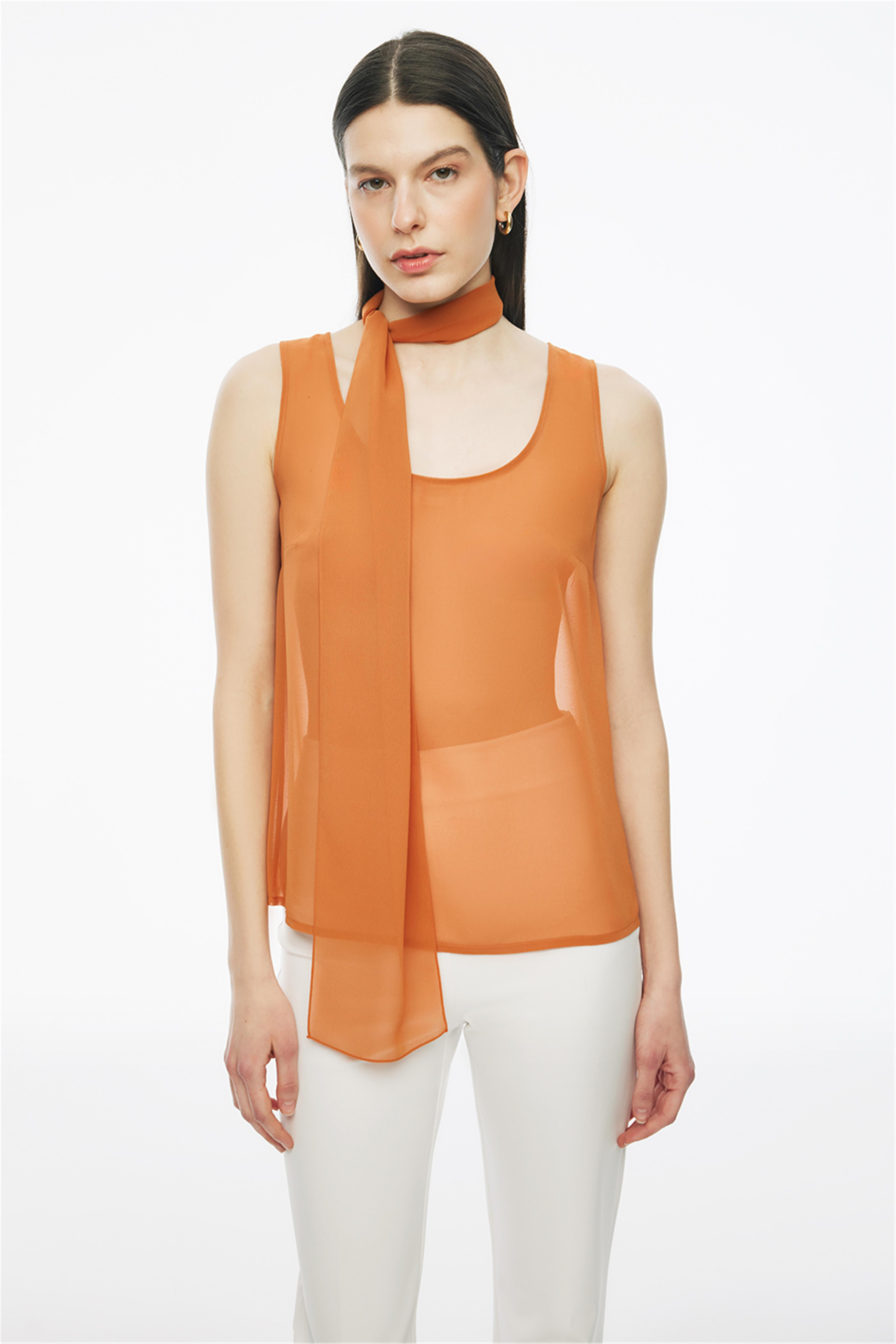 Turuncu Judy Regular Fit V-Yaka Sıfır Kol Bluz