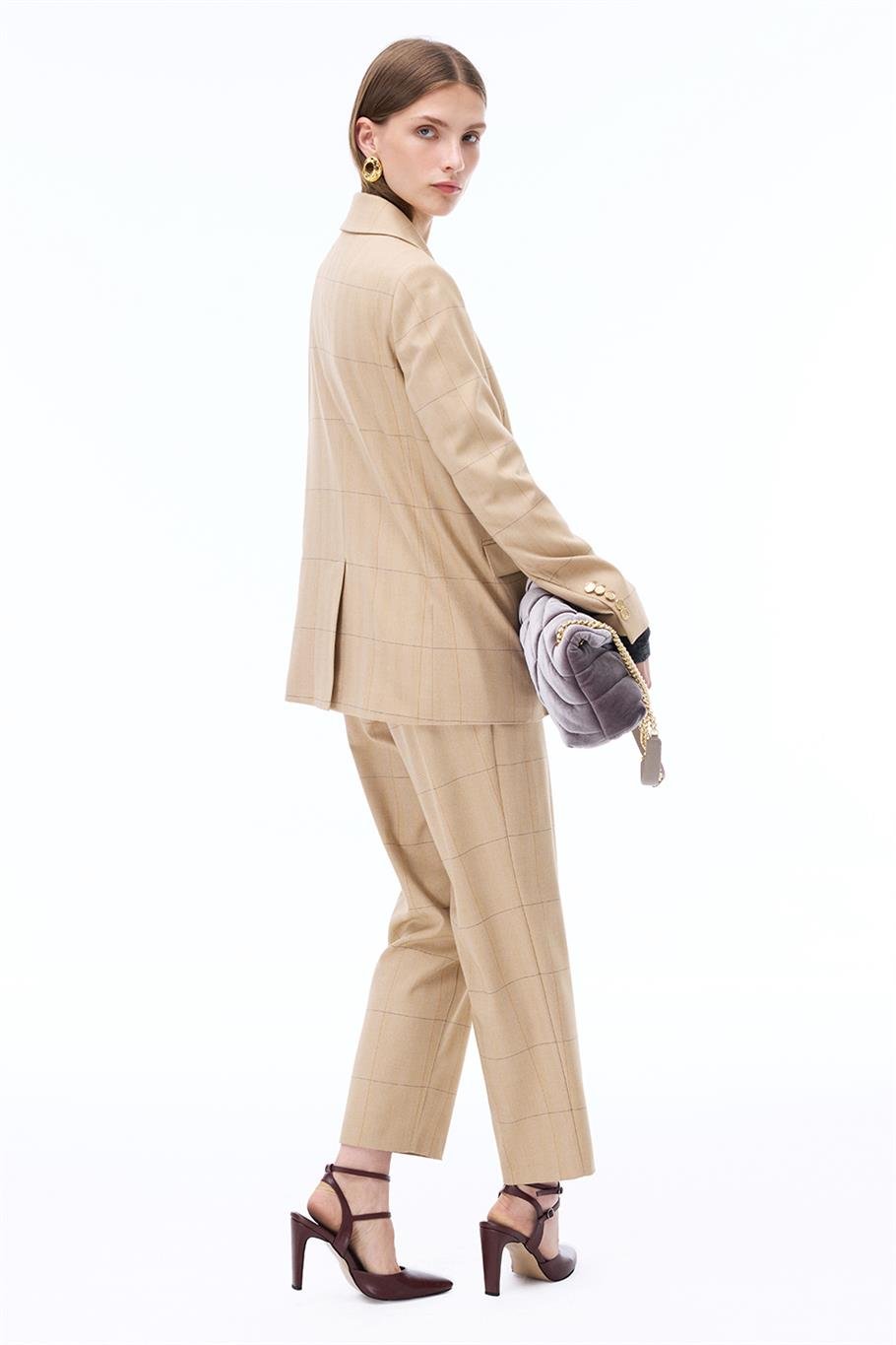 Untimely Balıksırtı Desenli Devetüyü Renk Kadın Pantolon